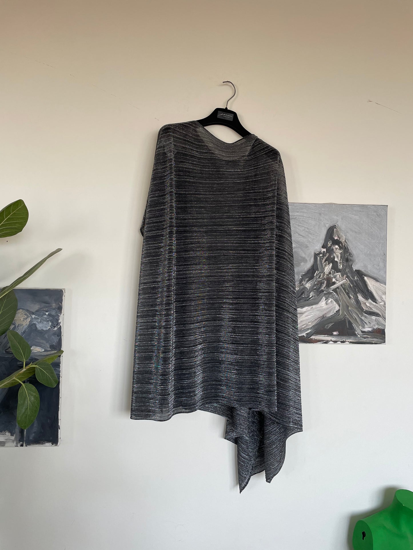 Issey Miyake 2000's pleats please silver poncho