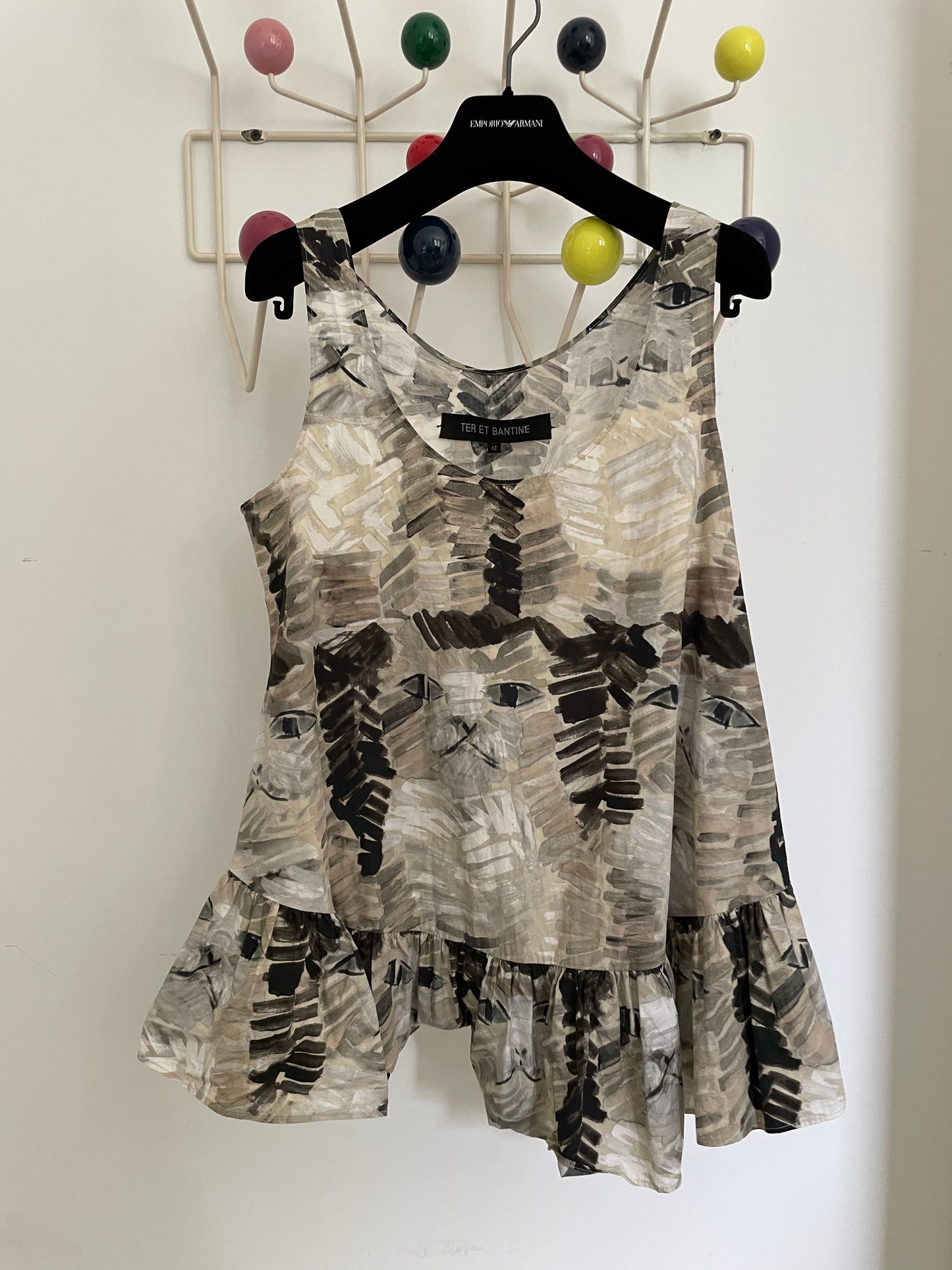 Ter et Bantine 2000's cat face print beige cotton peplum top