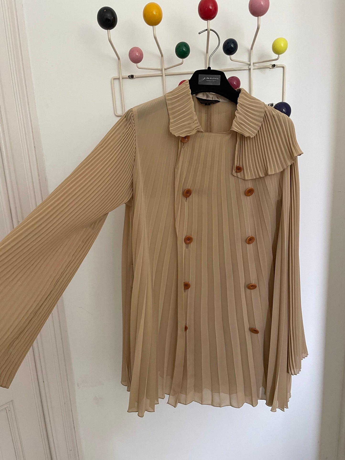 Undercover 90's- early 2000's pleated long beige double breasted tunic shirt