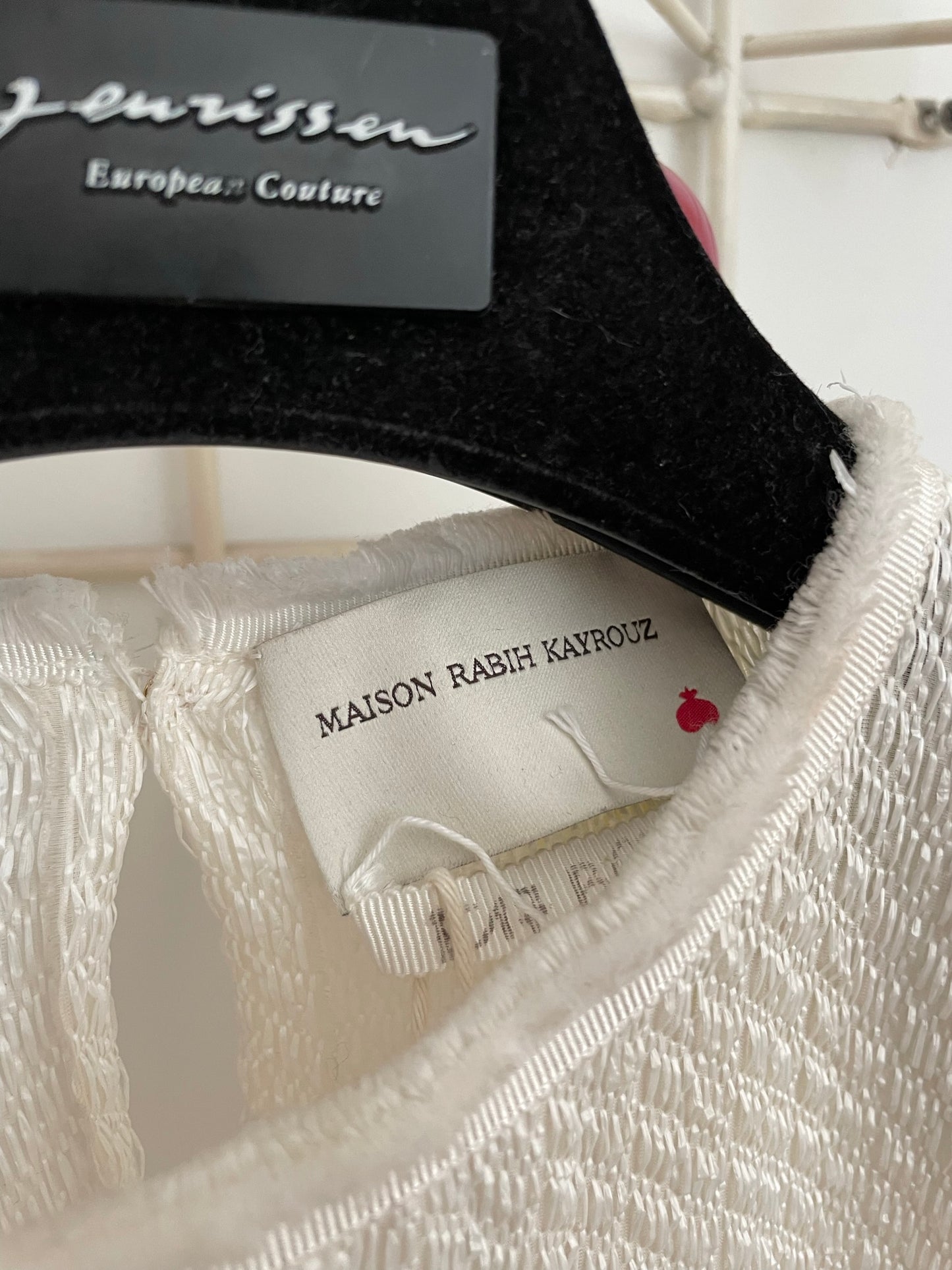Maison Rabih Kayrouz 2000's fringe raffia-like asymmetric white knit top