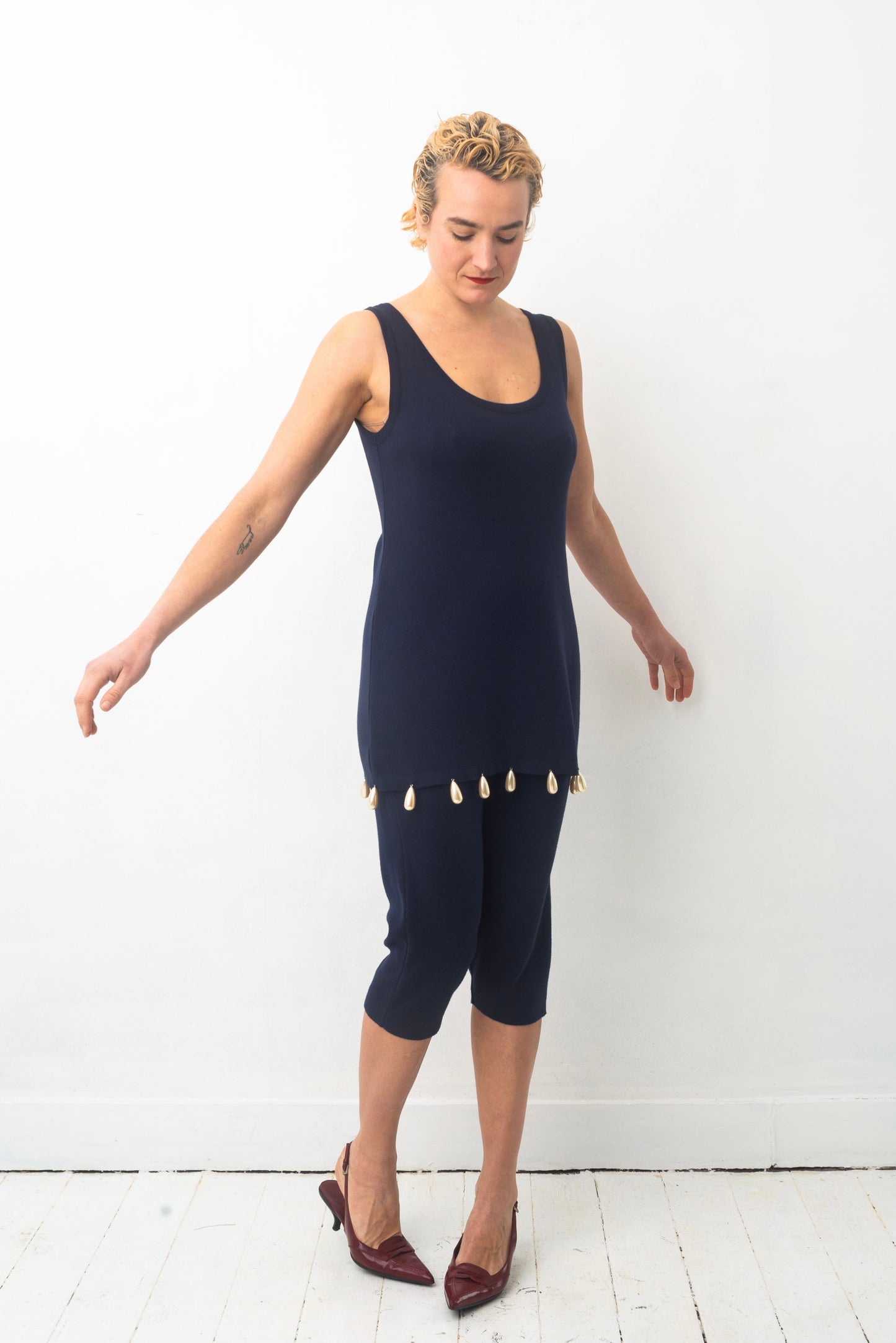 Angelo Tarlazzi 90’s dark blue cotton knit short set with pearls