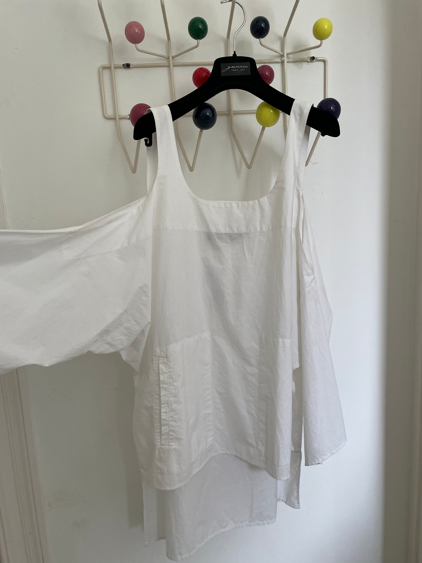 Ter et Bantine 2000's wide white tunic with bare shoulders and long sleeves