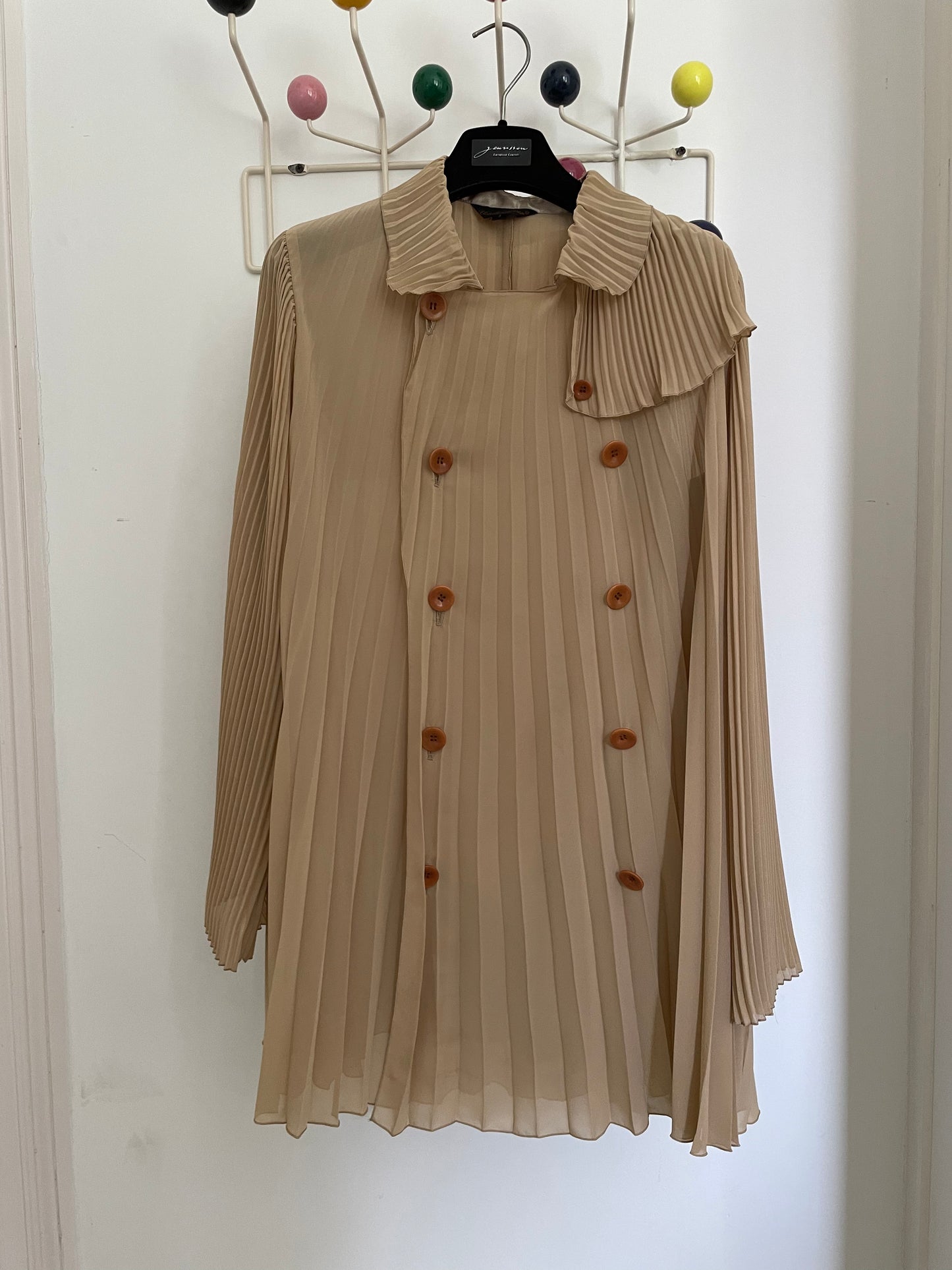 Undercover 90's- early 2000's pleated long beige double breasted tunic shirt