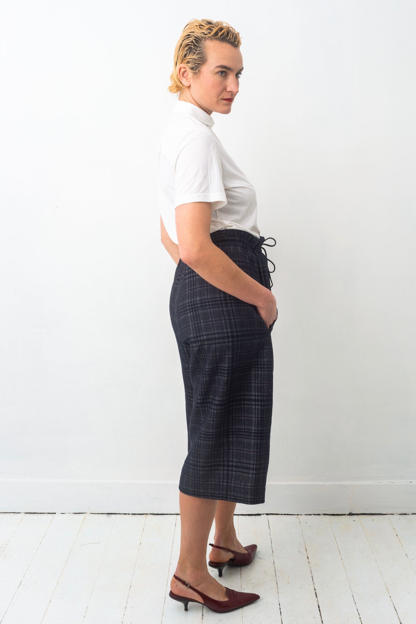 Y’s cotton checkered blue and grey tailored knee-length shorts