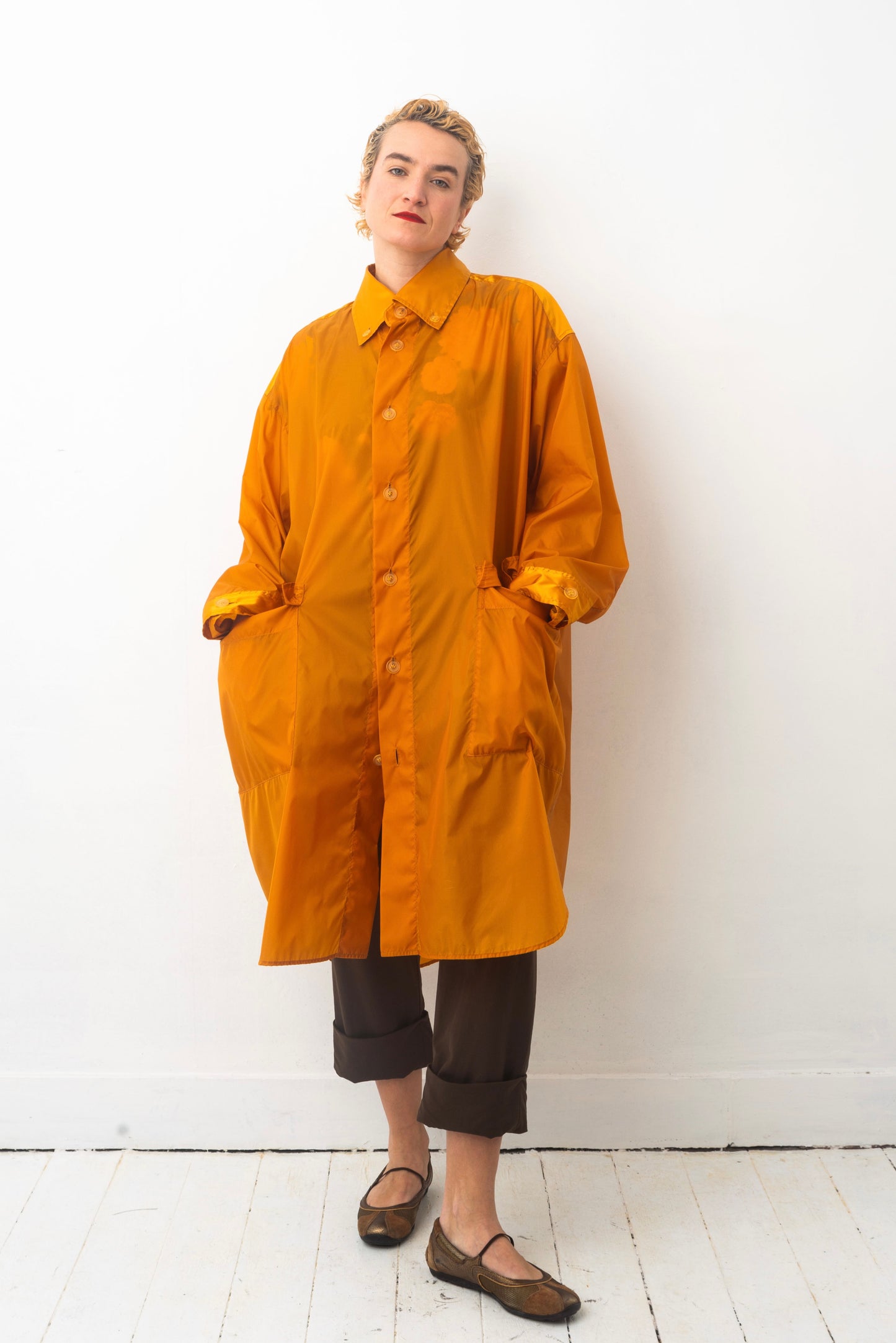Issey Miyake Windcoat in orange nylon from the 90’s