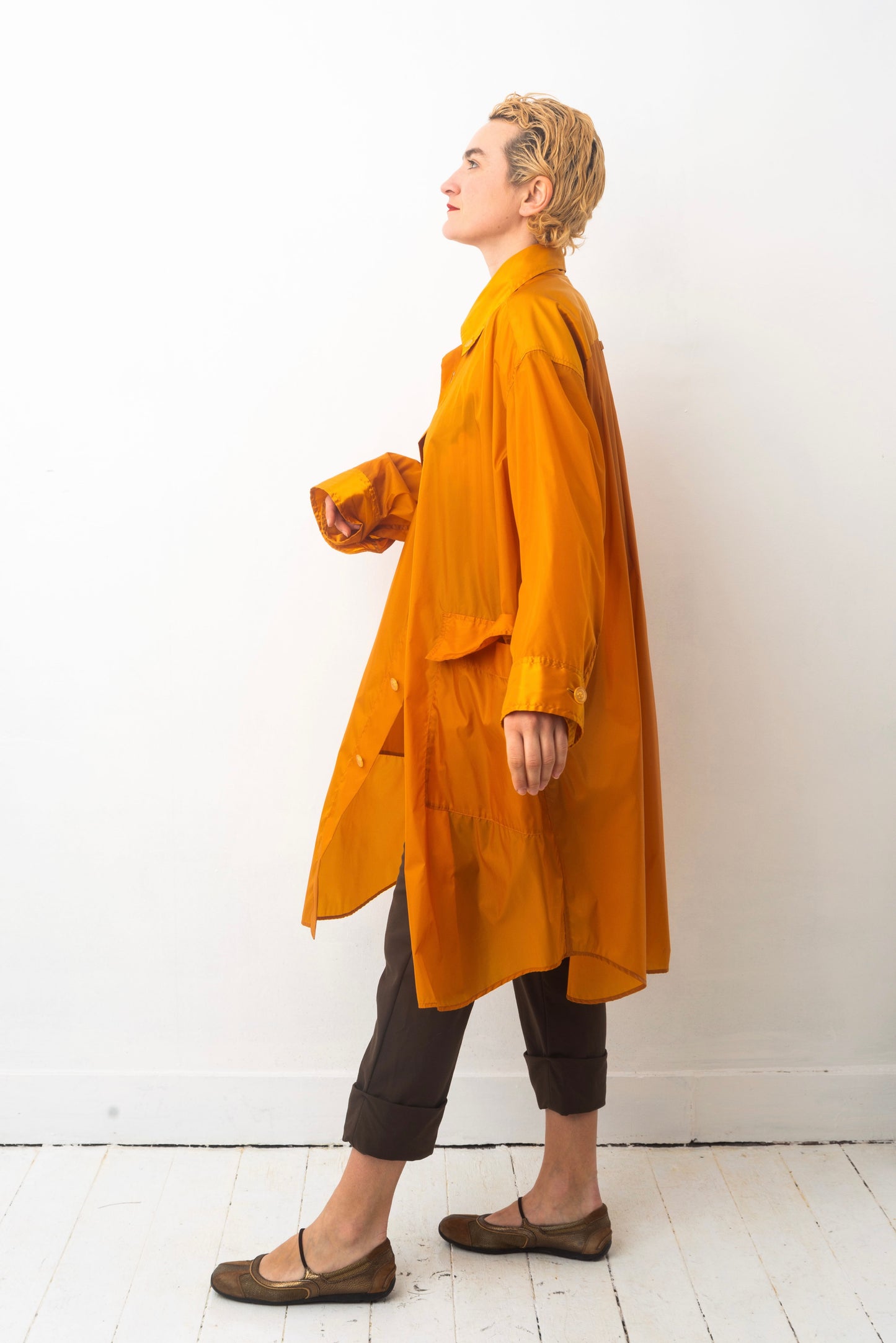 Issey Miyake Windcoat in orange nylon from the 90’s