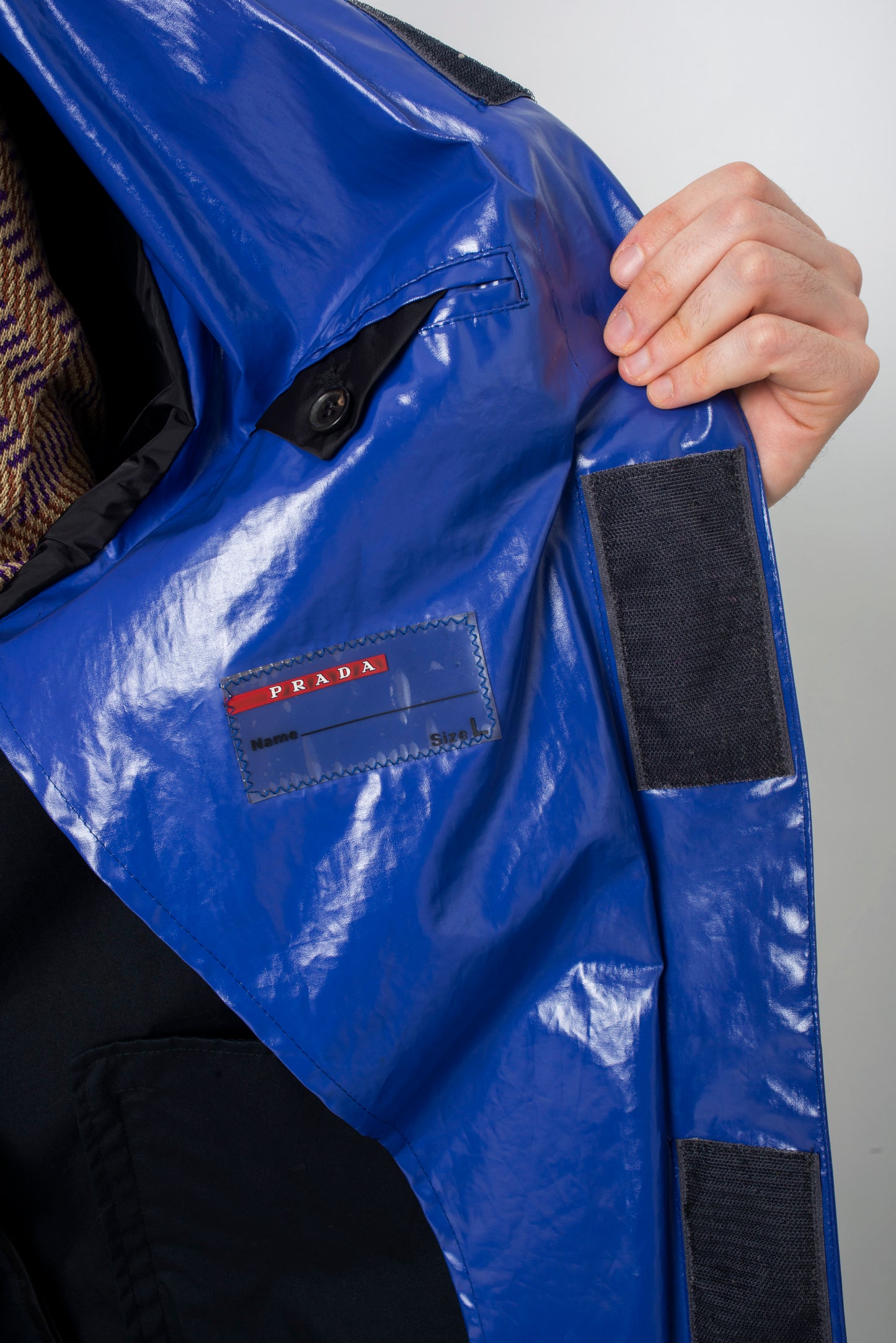 Prada Linea Rossa 2000´s electric blue nylon rain jacket with Velcro closure