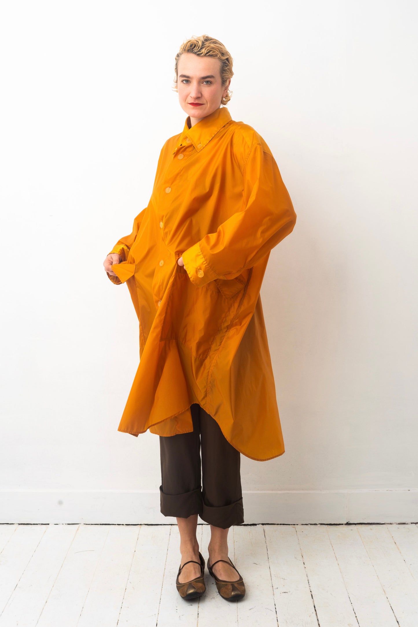 Issey Miyake Windcoat in orange nylon from the 90’s