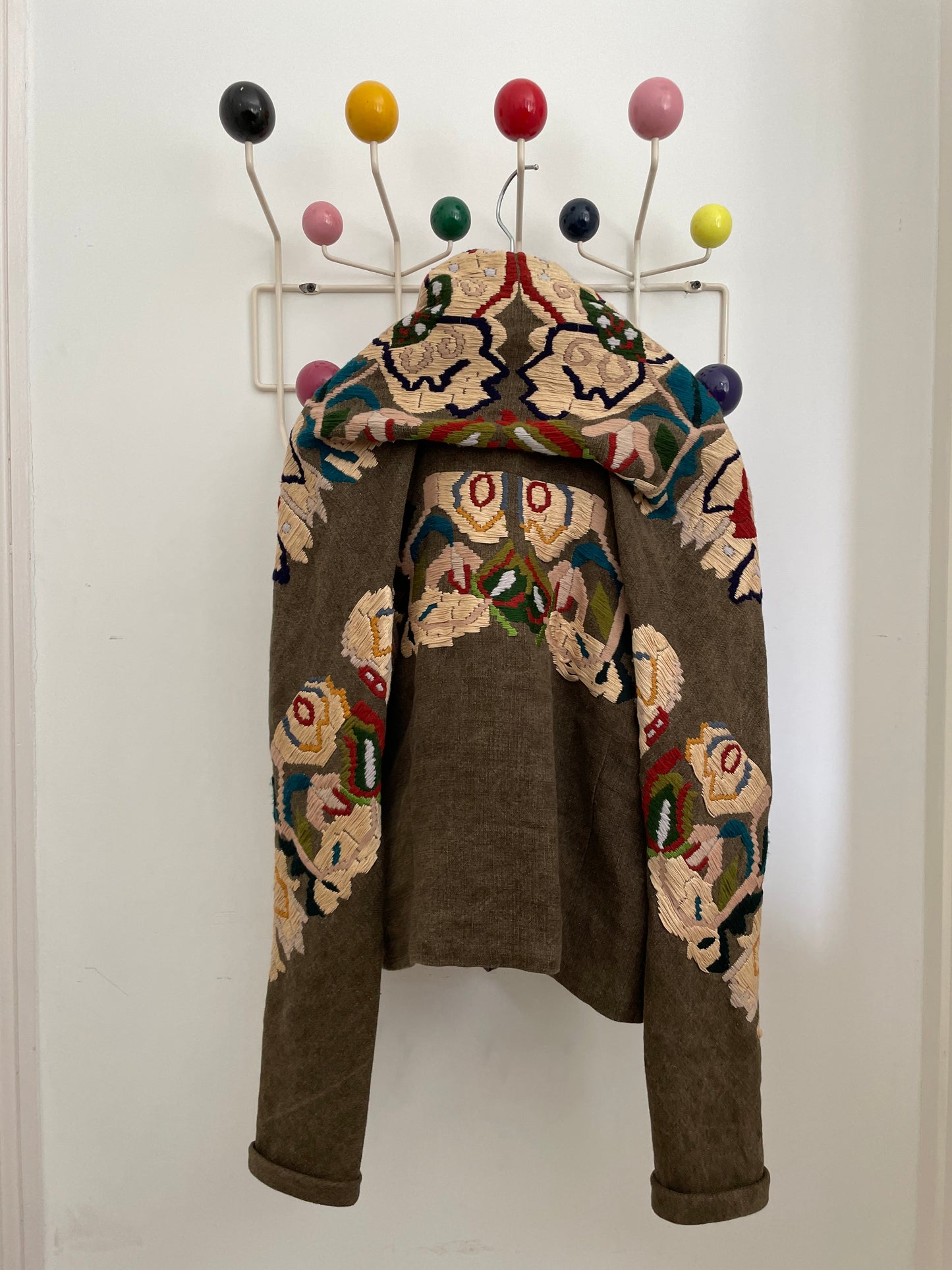 Dries van Noten FW 2002 linen runway jacket with embroidered flowers