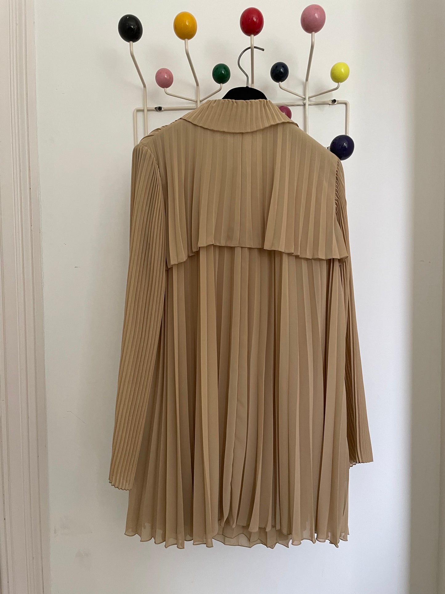 Undercover 90's- early 2000's pleated long beige double breasted tunic shirt