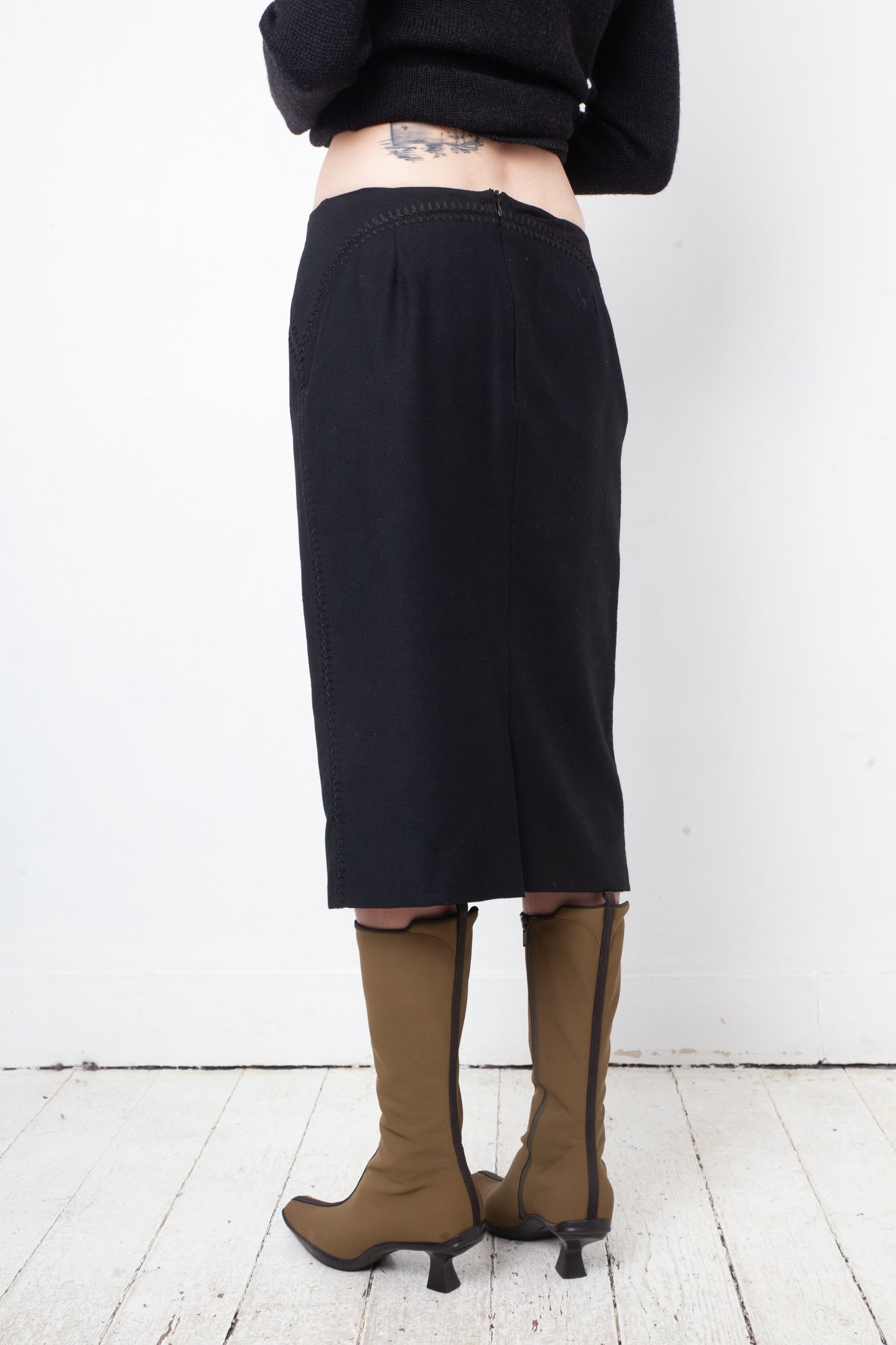 Alexander McQueen Fall 2002 black wool pencil skirt with embroidered stitching