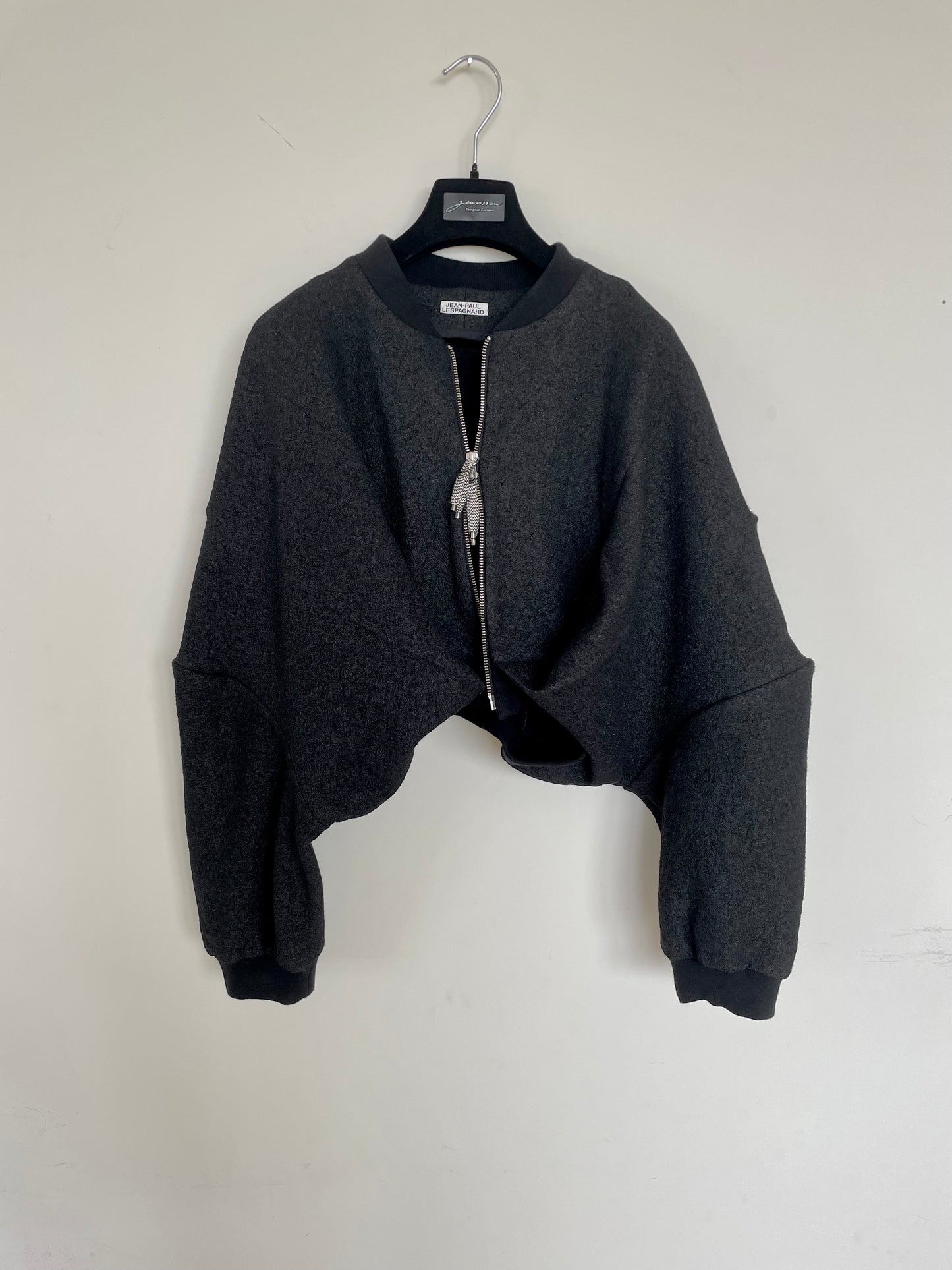 Jean-Paul Lespagnard Cropped transformable black knit bomber jacket with "asphalt" coating