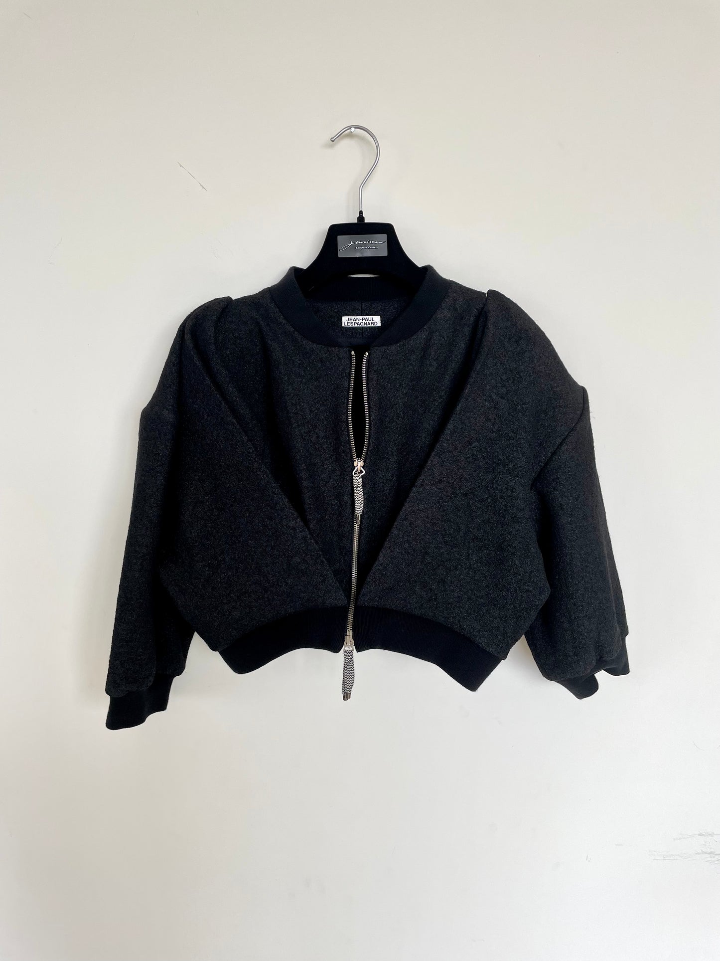 Jean-Paul Lespagnard Cropped transformable black knit bomber jacket with "asphalt" coating