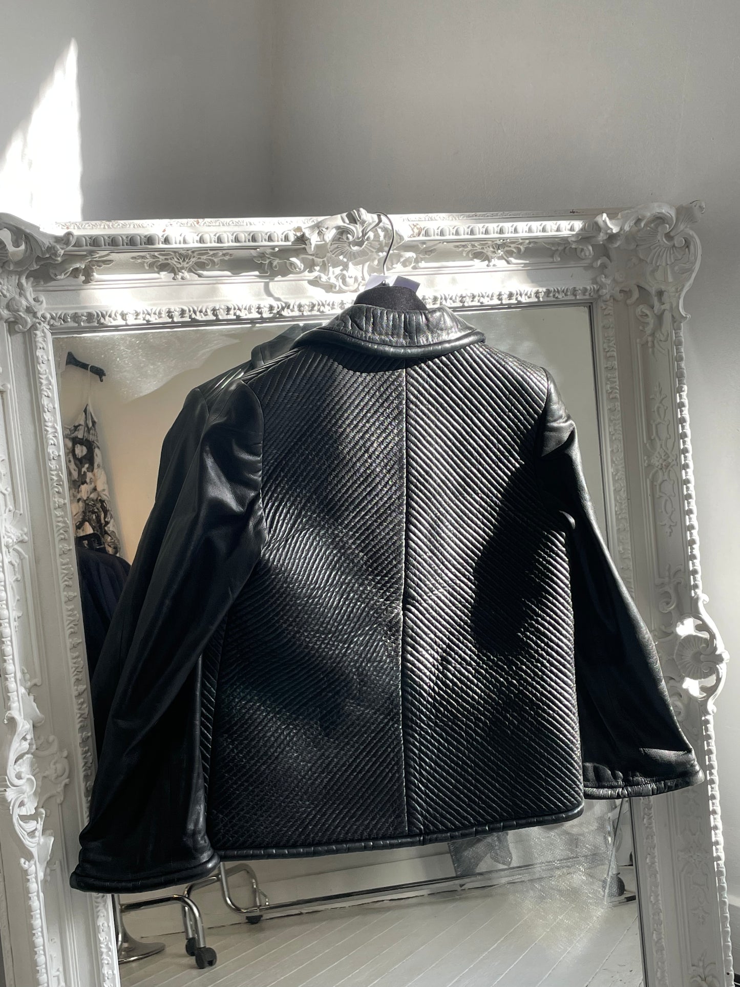 Gucci 80's sculptural quilted leather black jacket with piping trims