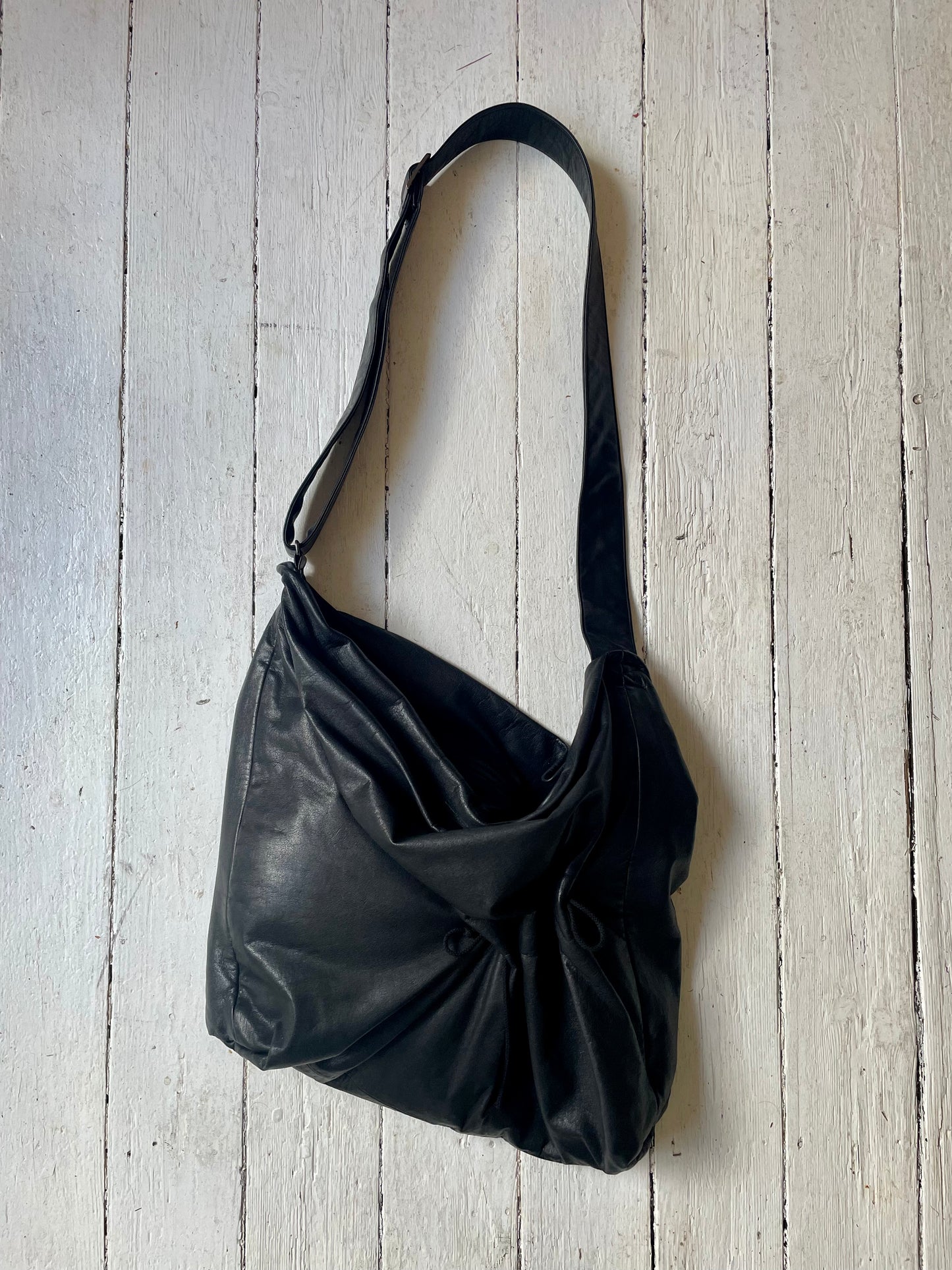 Yohji Yamamoto Discord FW 2020 leather shoulder bag