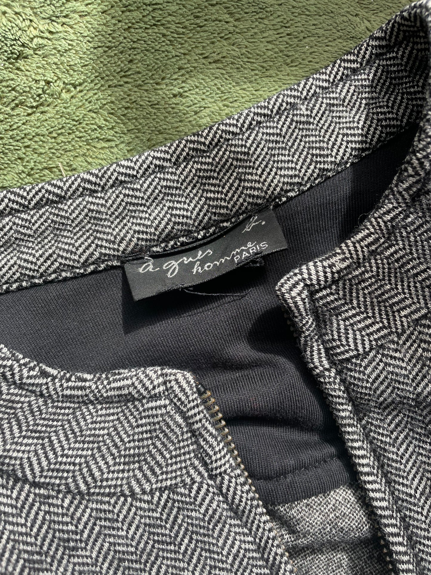 Agnes B. 2000's zipped up wool herringbone sweater / jacket