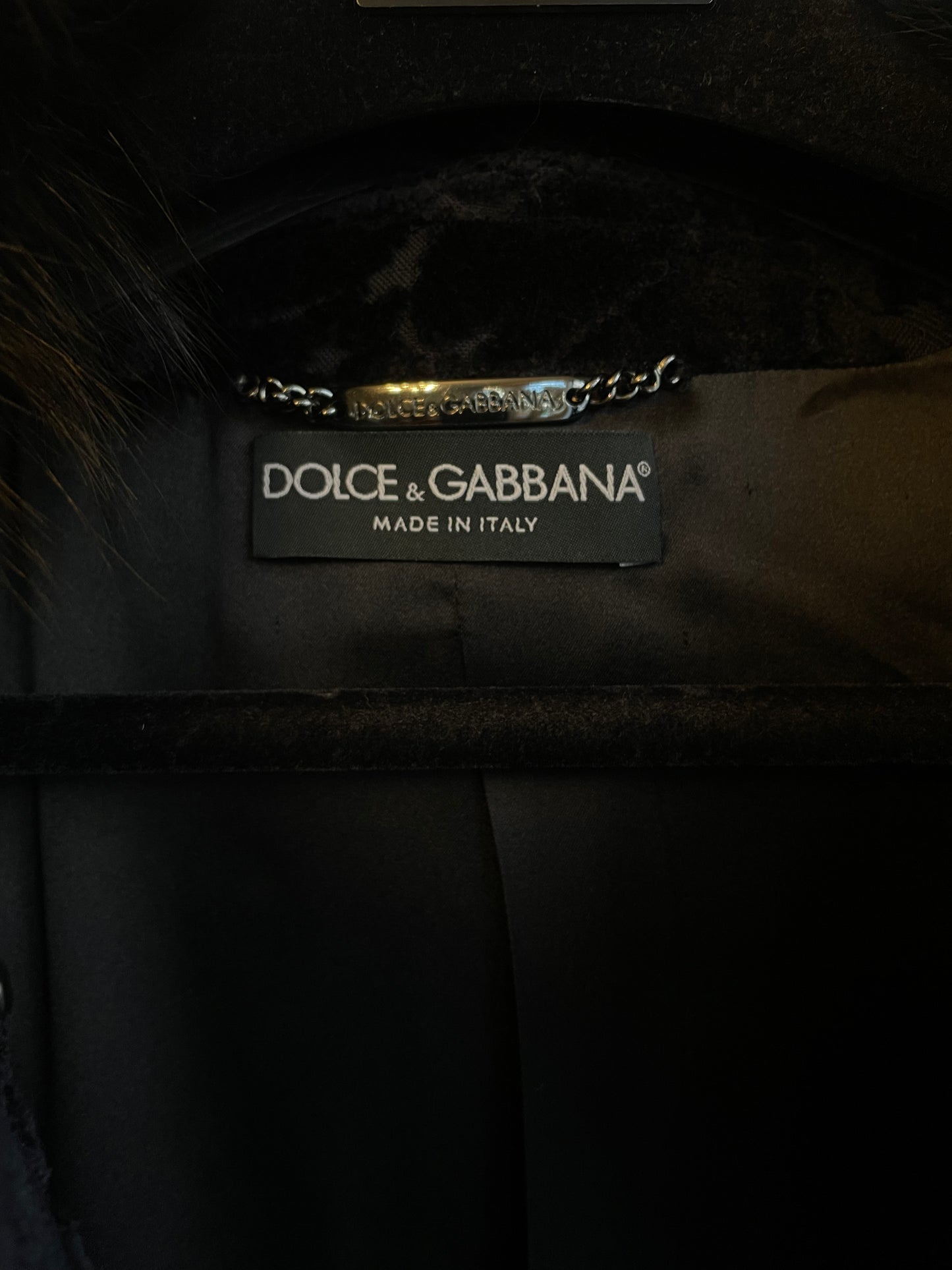 Dolce & Gabbana 2010's black velvet coat with dévoré floral print & fox fur collar