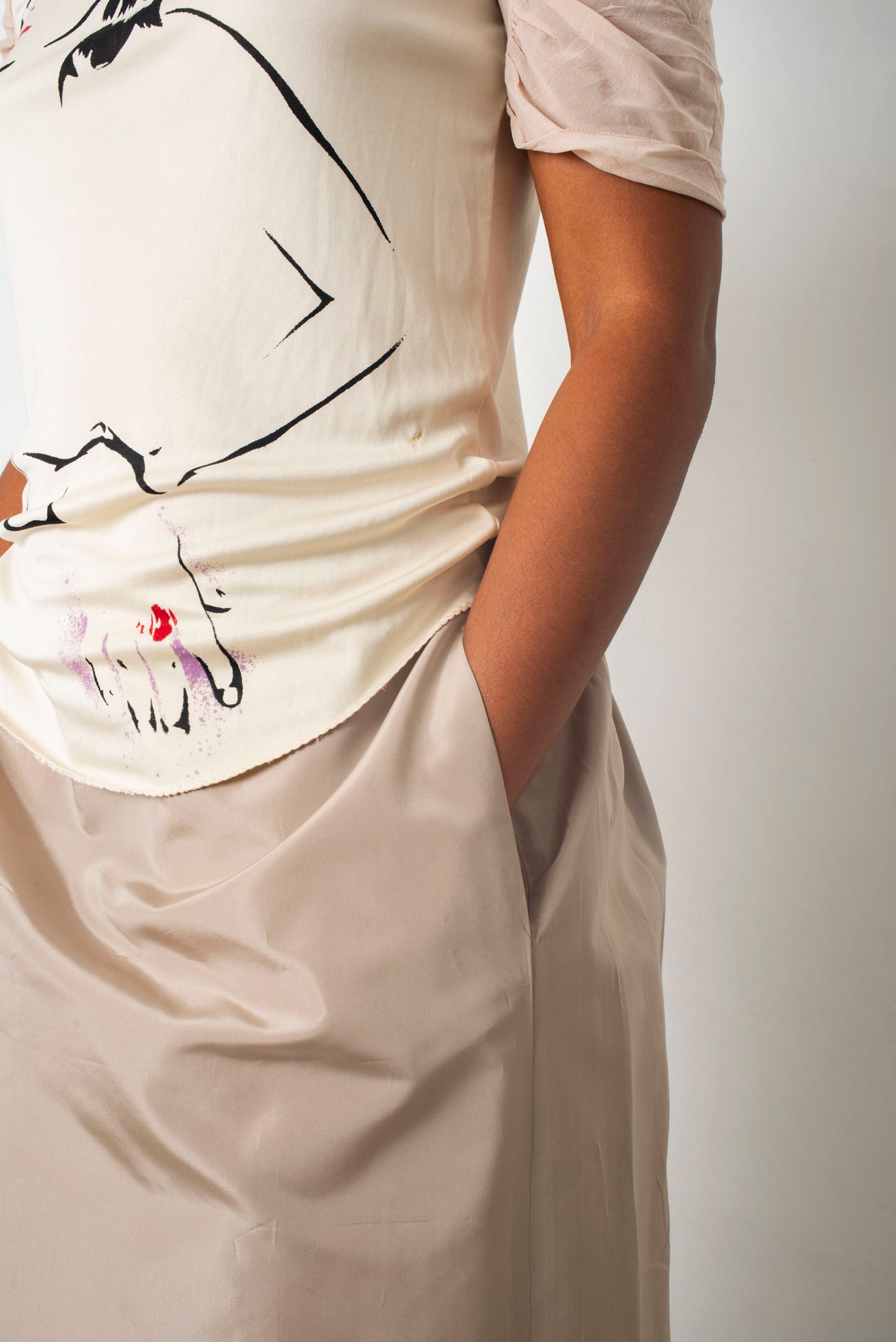 Emporio Armani 2000s silky beige long skirt