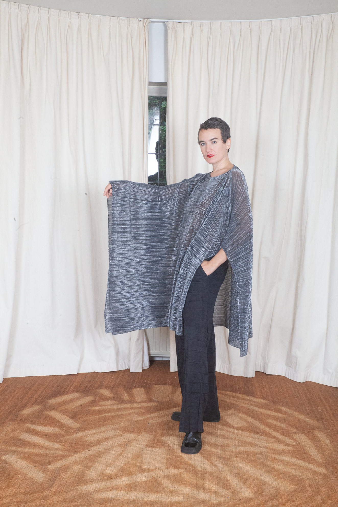 Issey Miyake 2000's pleats please silver poncho