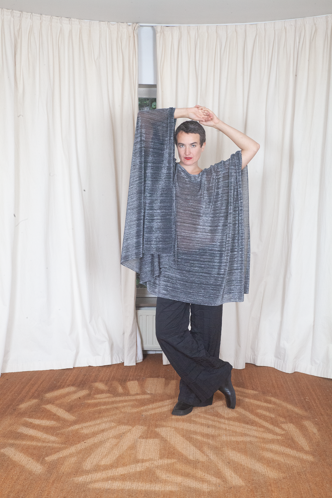 Issey Miyake 2000's pleats please silver poncho