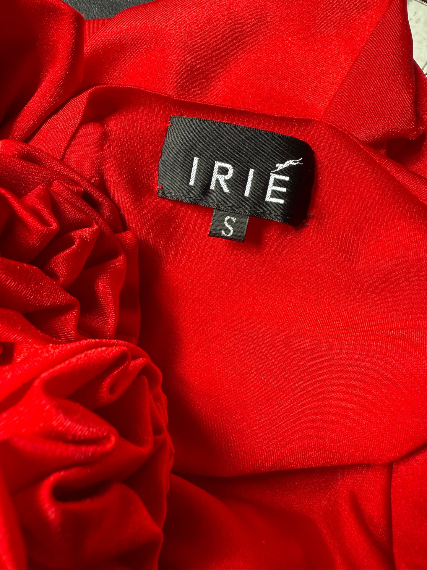 IRIÉ 2000's bright red stretchy top with sculptural 3D roses collar