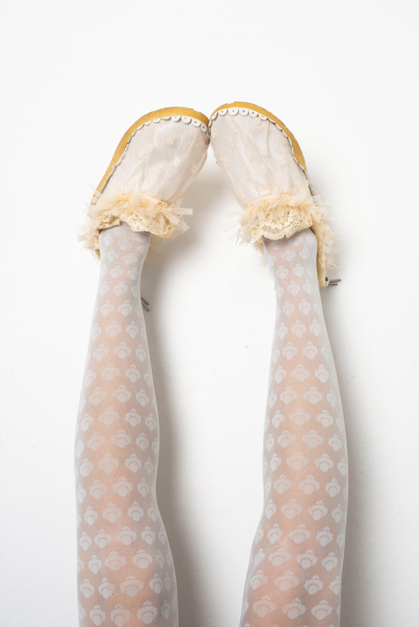 Undercover SS05 lace and ruffles slippers size 36