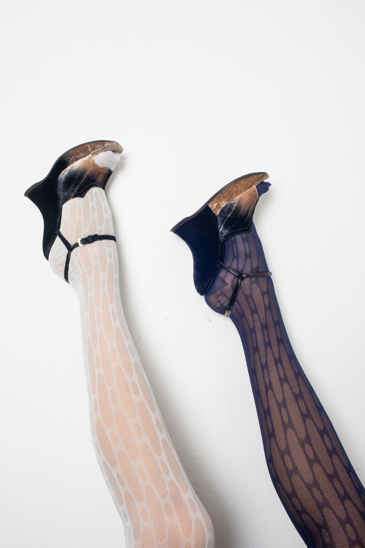 Prada FW04 velvet heels size 36 1/2