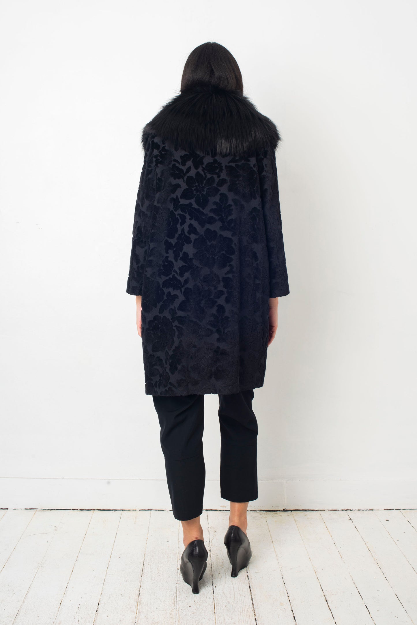 Dolce & Gabbana 2010's black velvet coat with dévoré floral print & fox fur collar