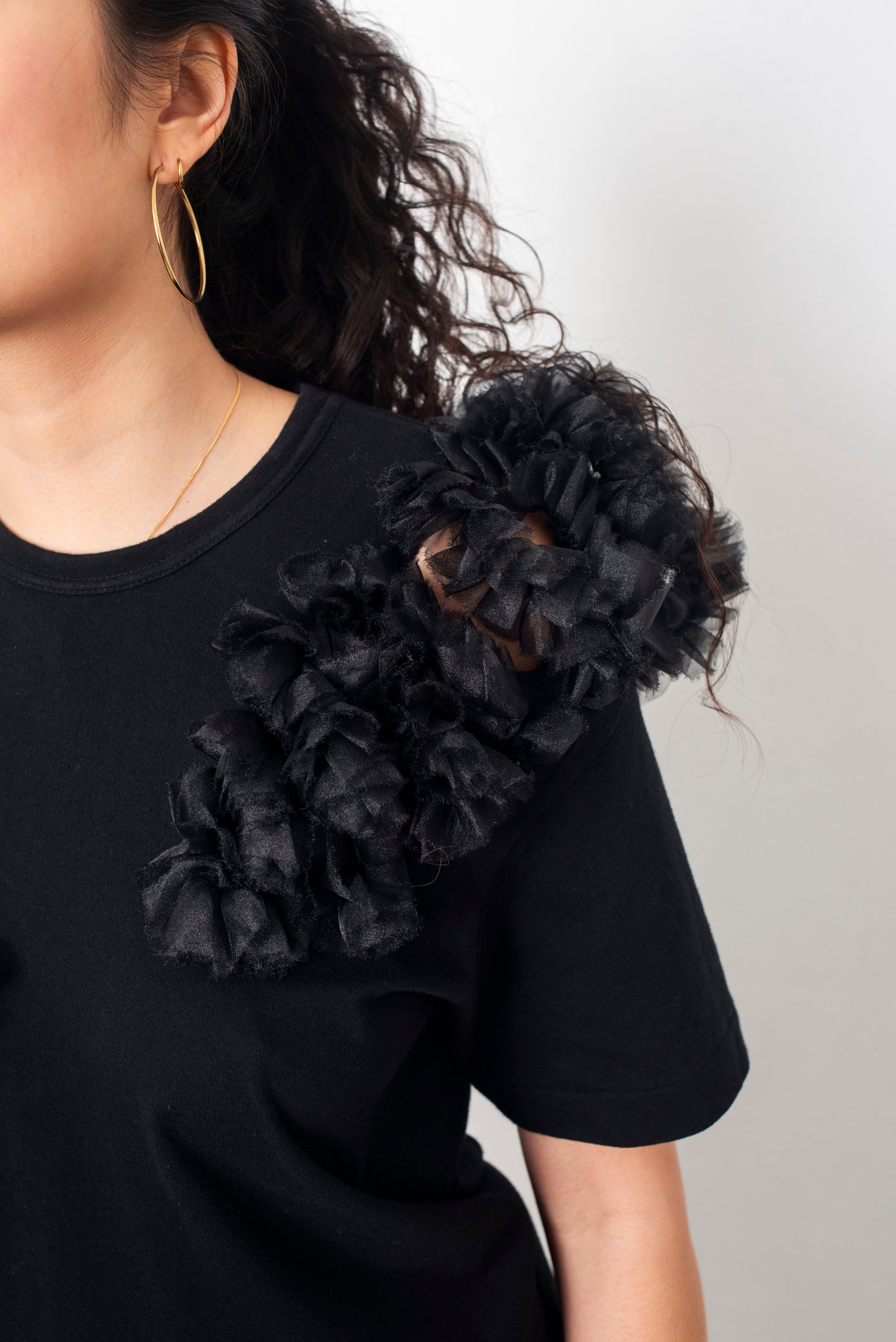 Comme des Garçons AD 2006 cotton black shirt with ruffled shoulders