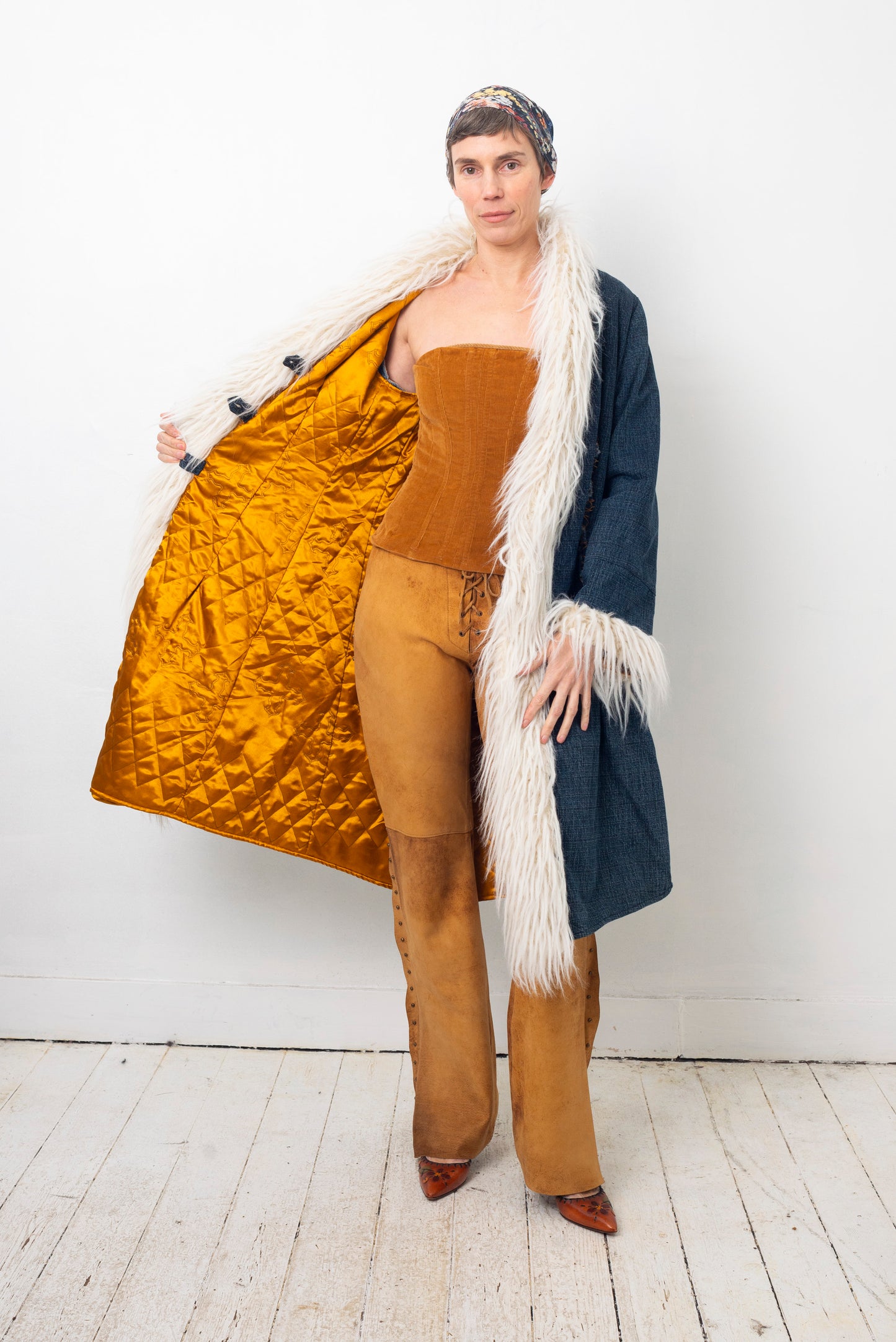Vent Couvert 2000's low waisted suede flared trousers