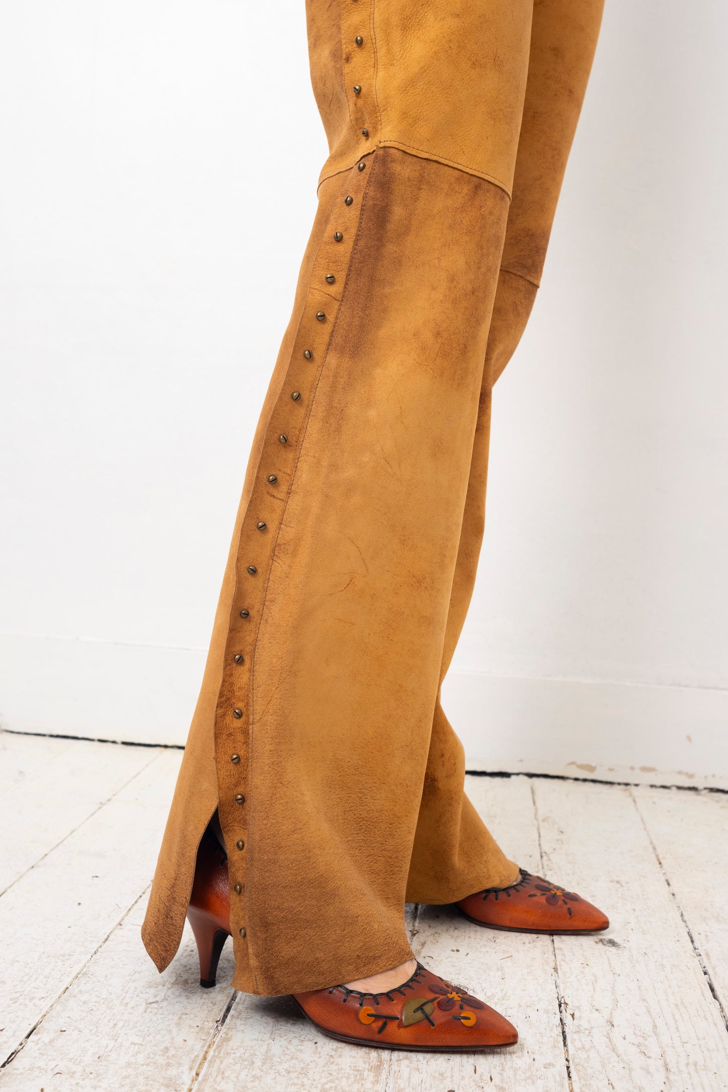 Vent Couvert 2000's low waisted suede flared trousers