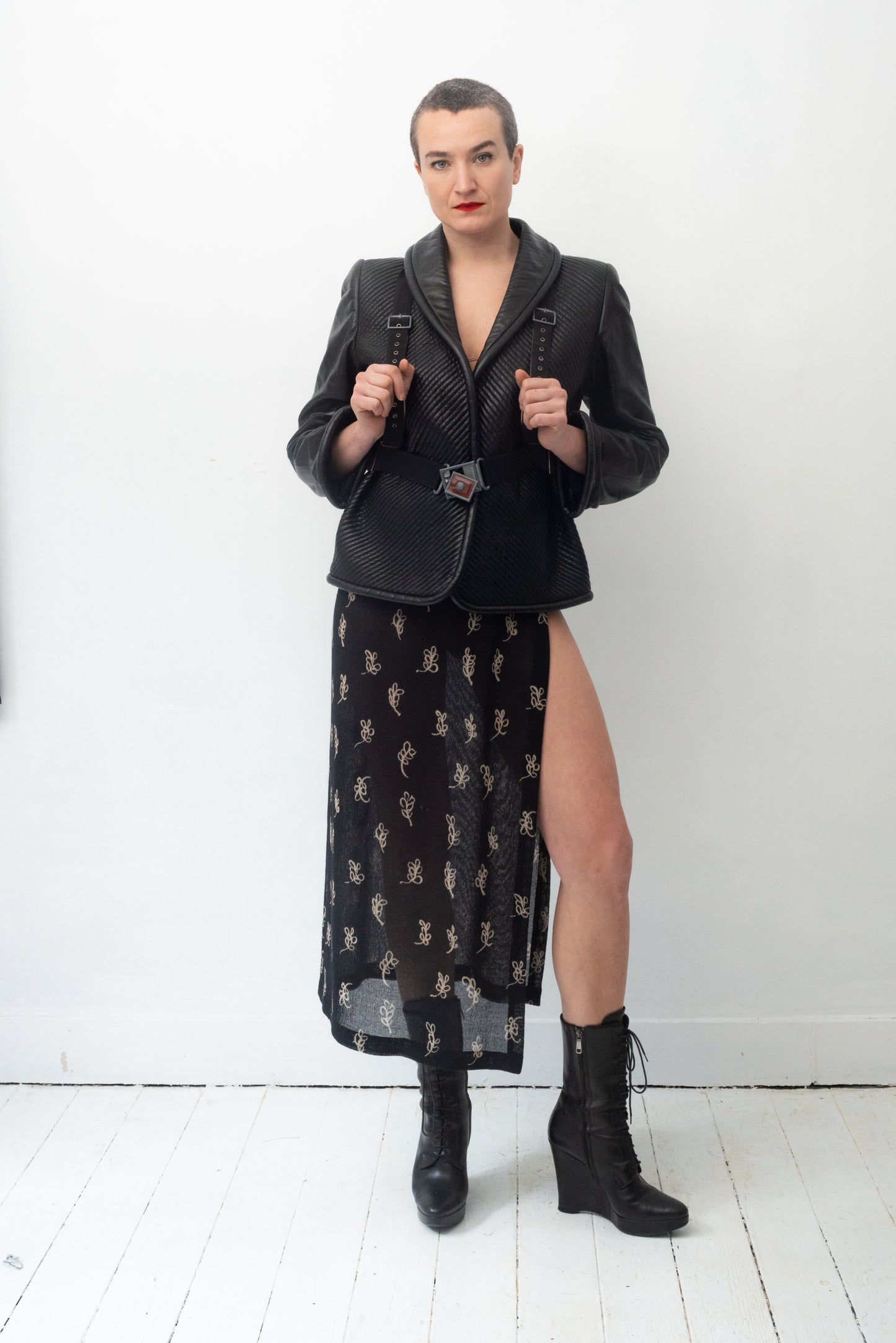 Gucci 80's sculptural quilted leather black jacket with piping trims