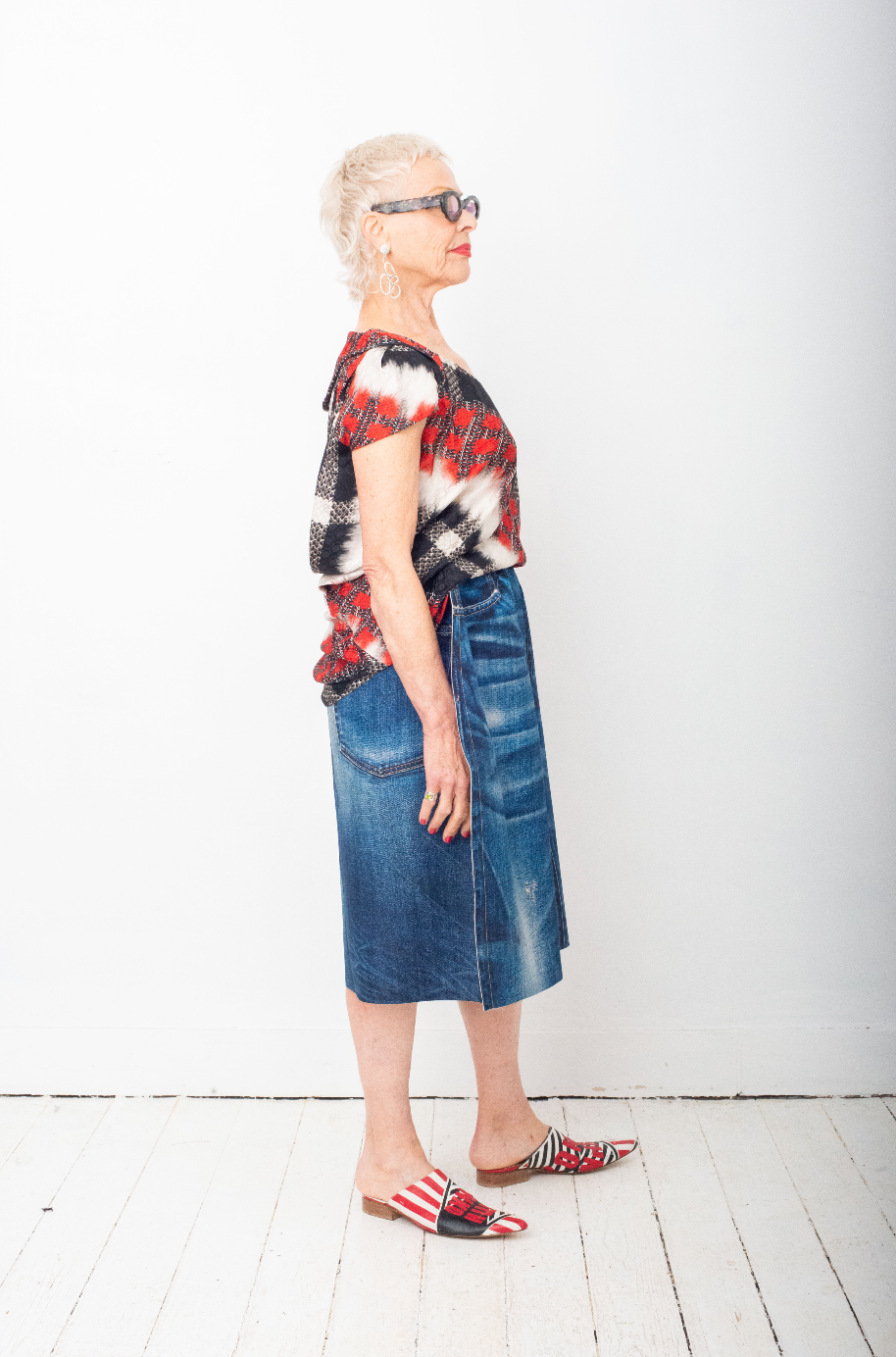 Michiko Koshino red and black leather slippers