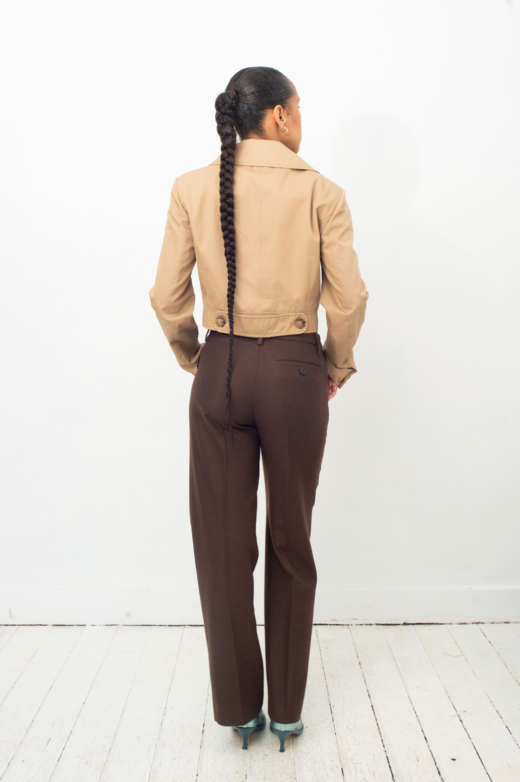 D&G 2000's beige cropped trenchcoat jacket