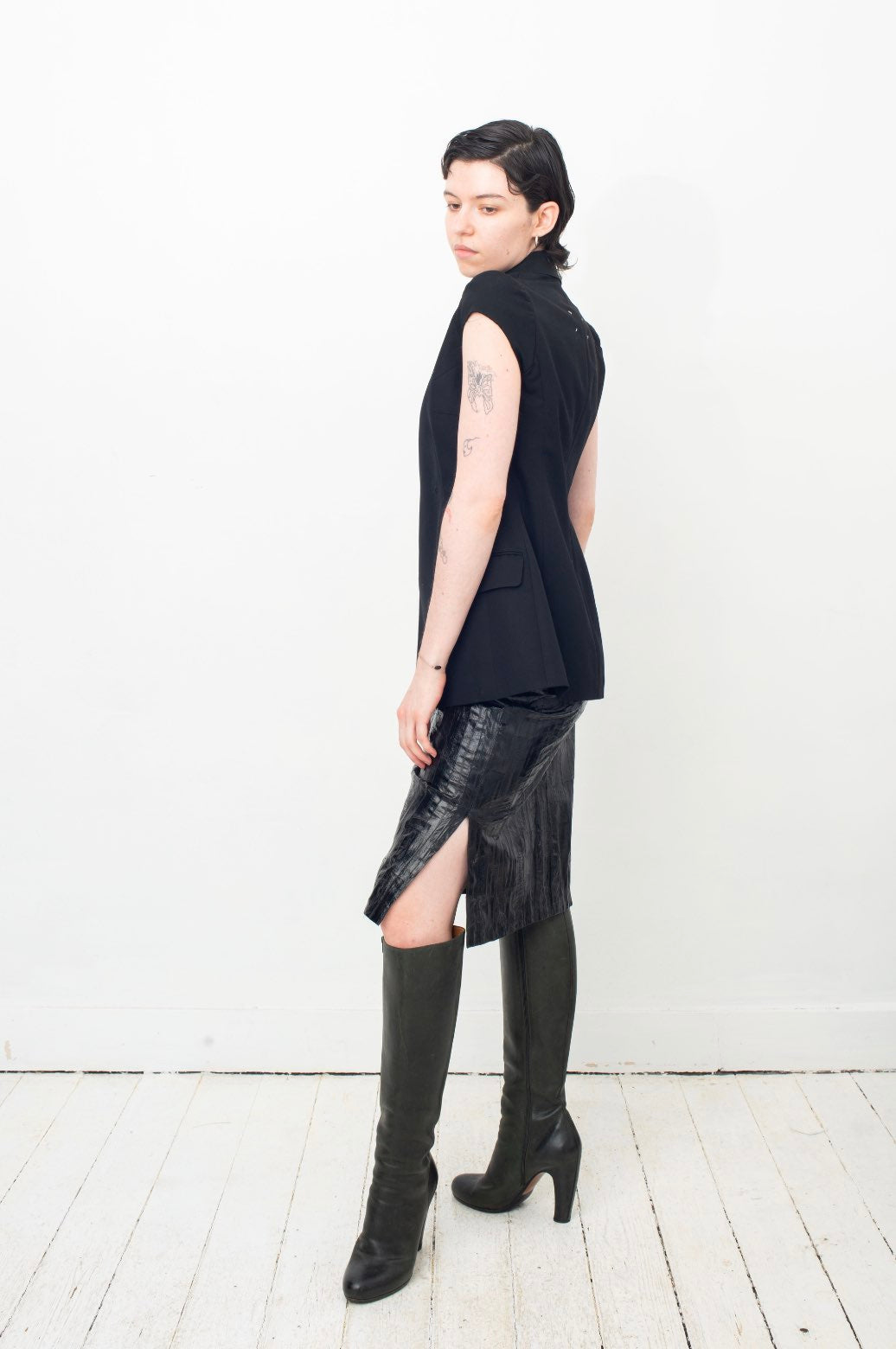 Maison Margiela black deconstructed padded shoulder cigarette jacket