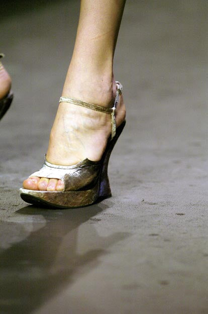 Prada FW04 velvet heels size 36 1/2