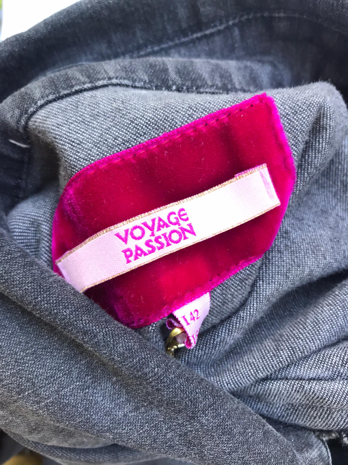 Voyage Passion Y2K grey denim jacket with beads