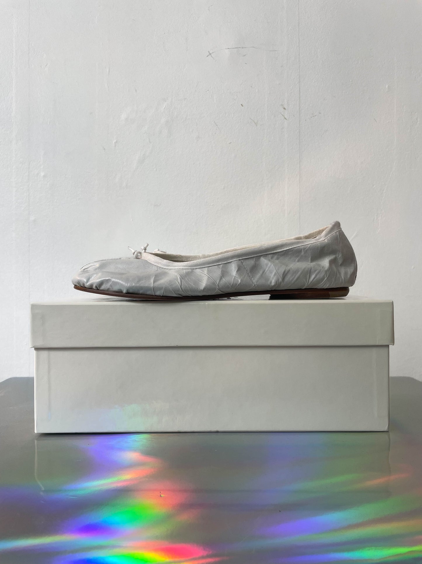 Maison Margiela 2000's paper effect leather ballerina tabis size 39