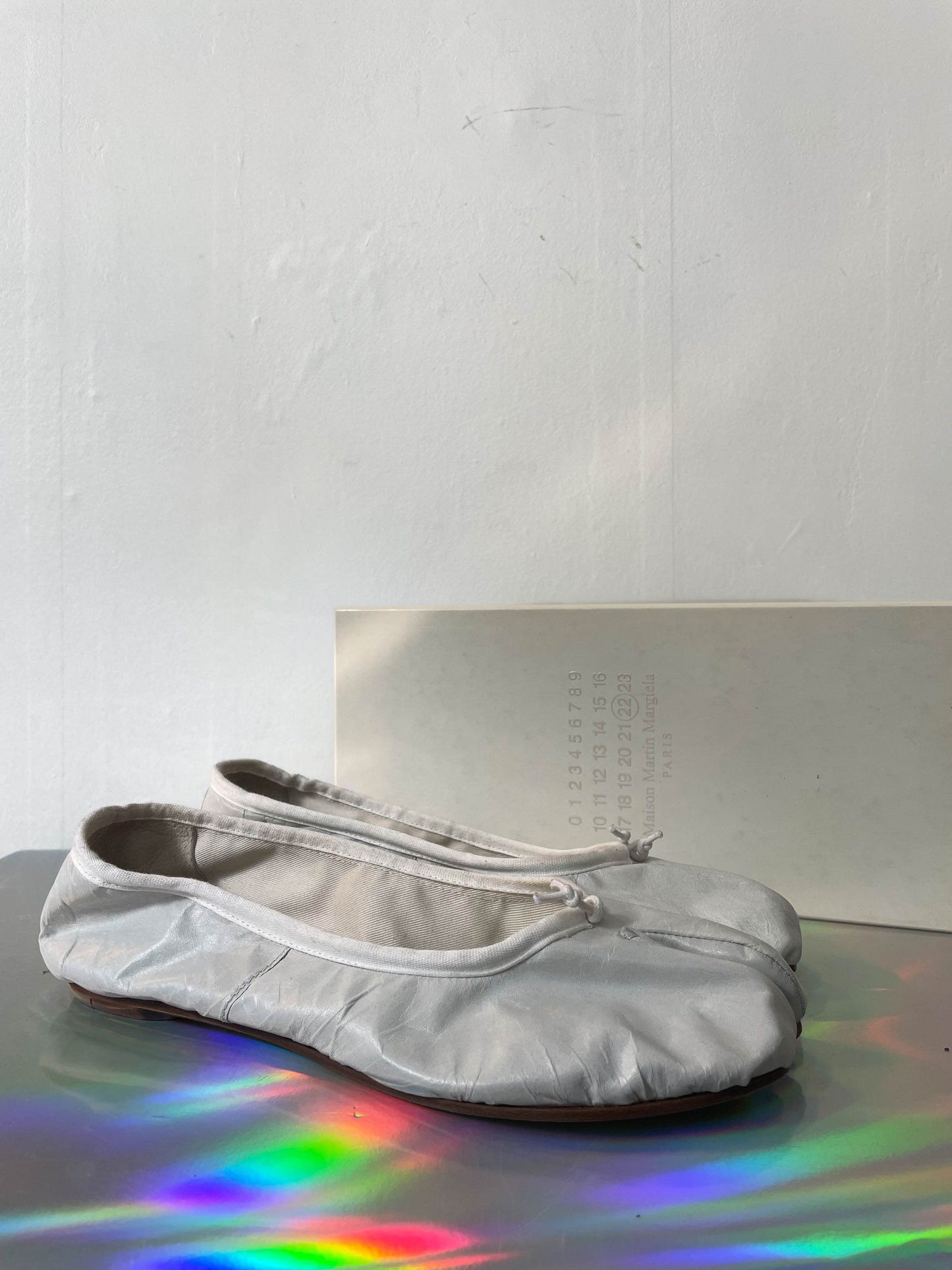 Maison Margiela 2000's paper effect leather ballerina tabis size 39