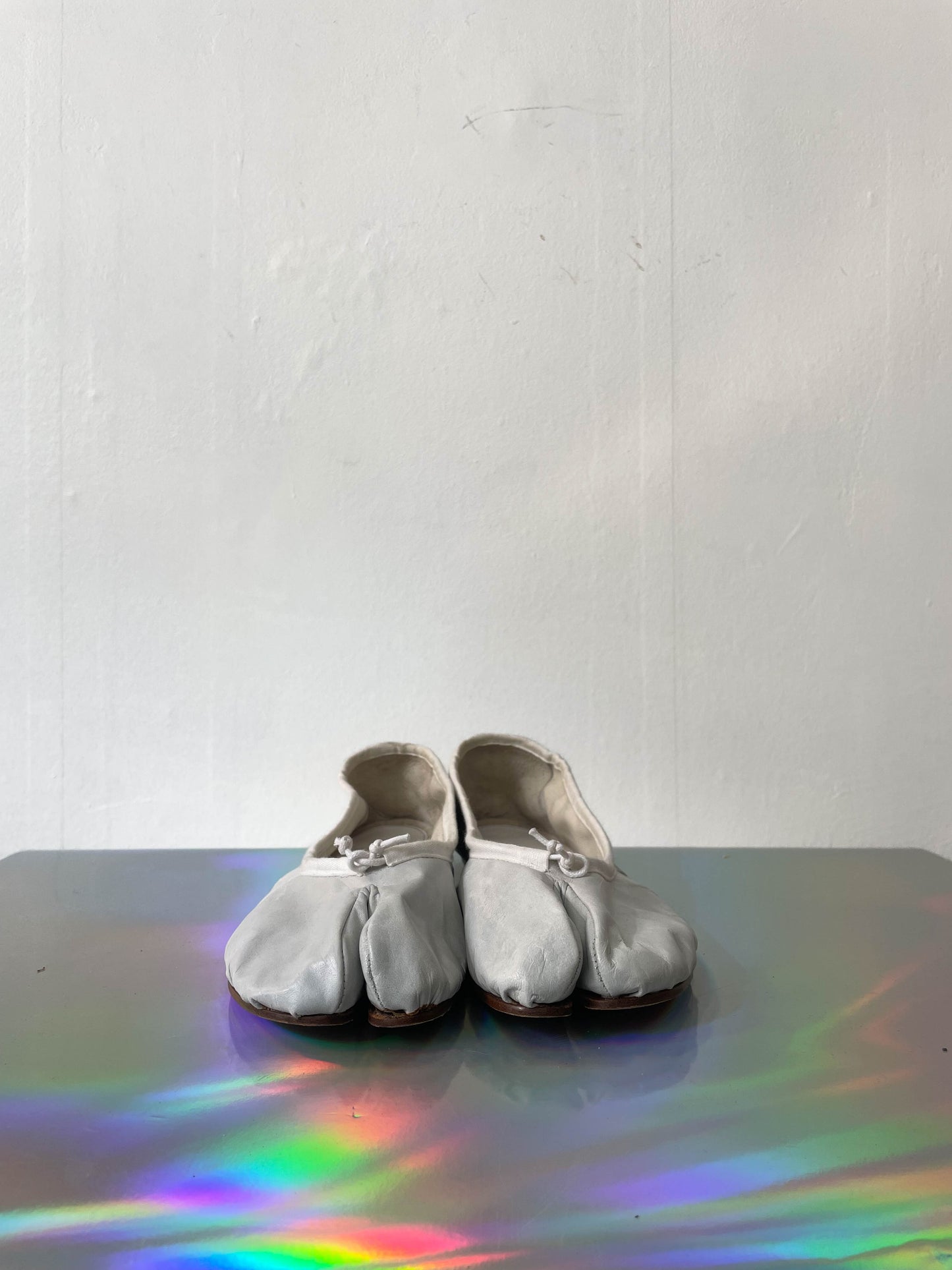 Maison Margiela 2000's paper effect leather ballerina tabis size 39