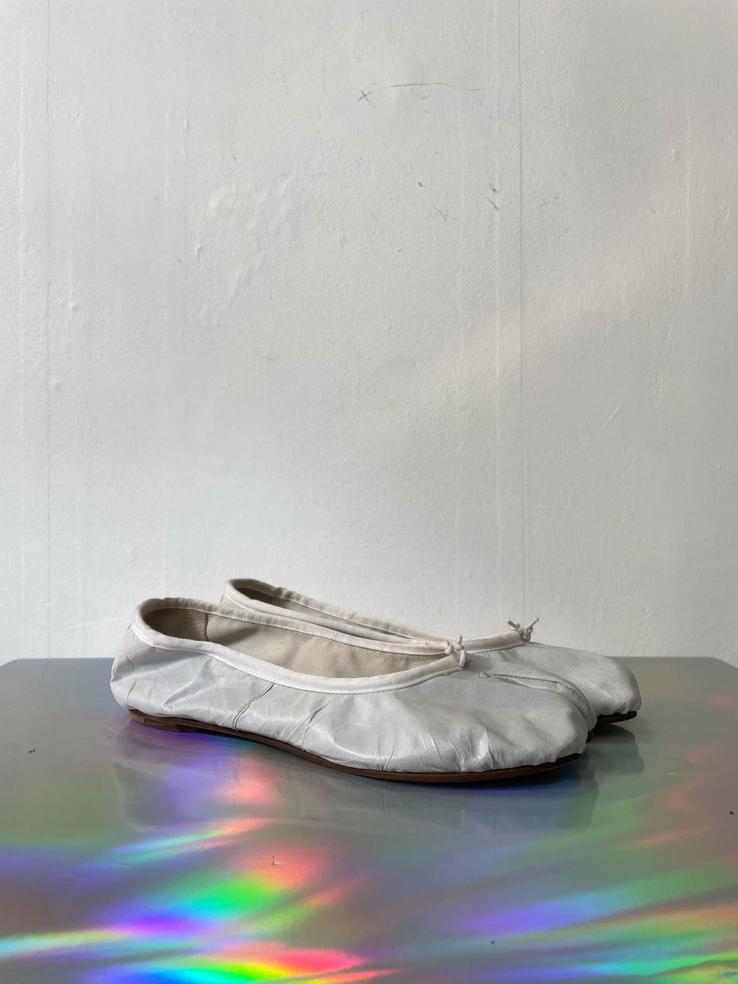 Maison Margiela 2000's paper effect leather ballerina tabis size 39