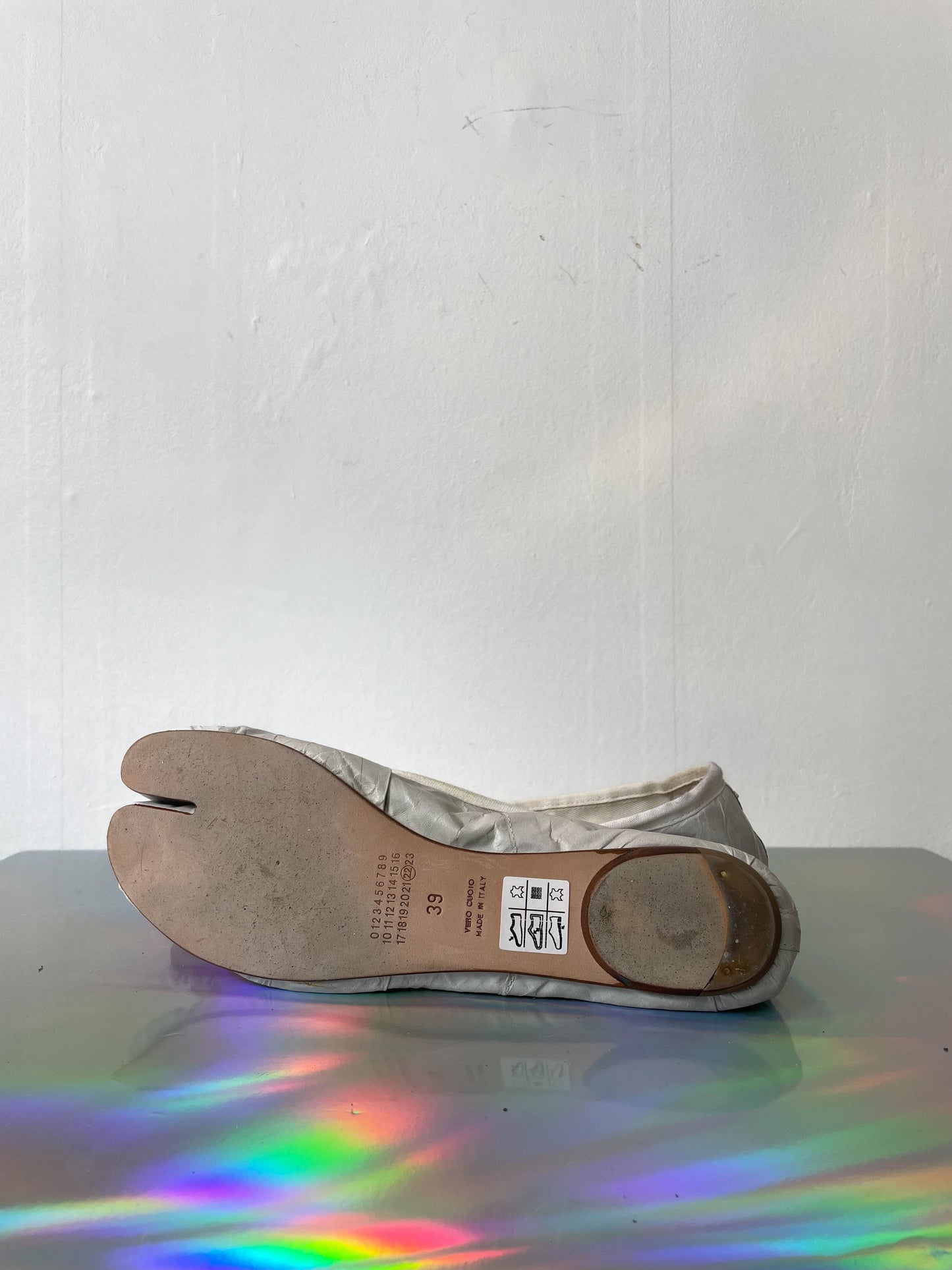 Maison Margiela 2000's paper effect leather ballerina tabis size 39