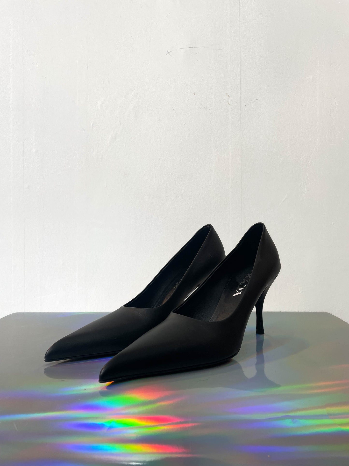 Prada 2020's black leather heels with pointy toe size 36,5