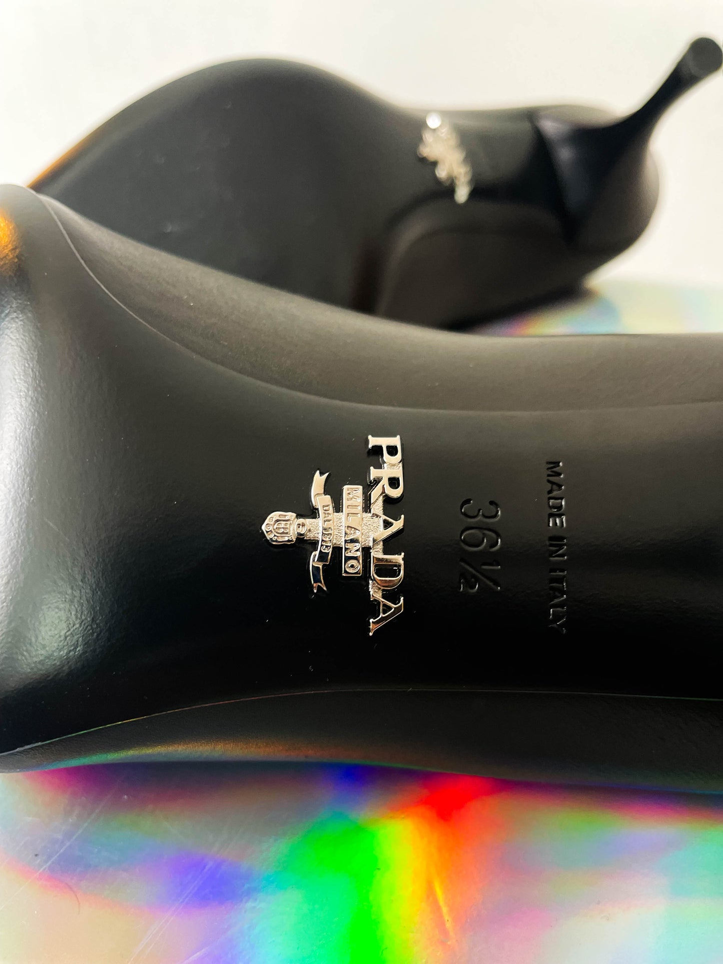 Prada 2020's black leather heels with pointy toe size 36,5