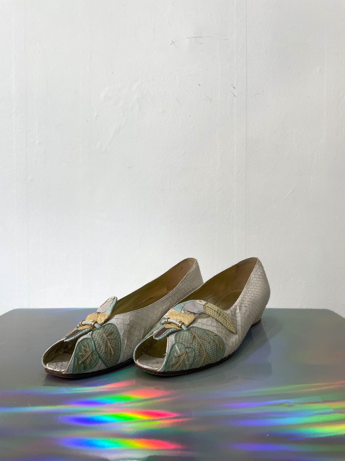 Andrea Pfister 80's white python leather toucan peep-toe shoes size 39