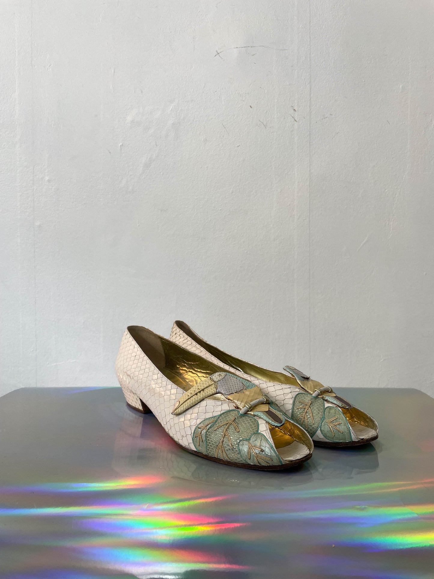 Andrea Pfister 80's white python leather toucan peep-toe shoes size 39