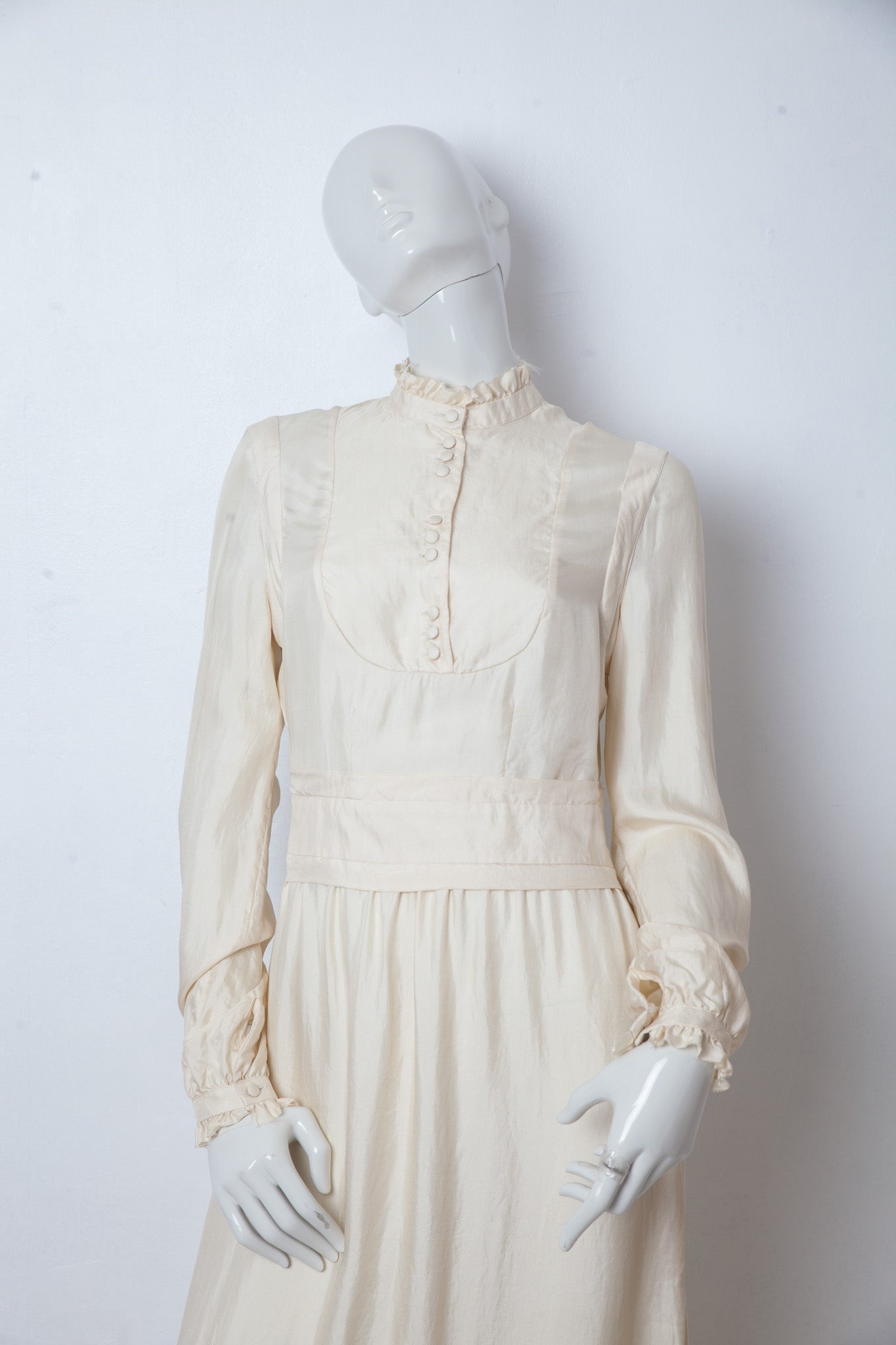 Veronique Branquinho FW 2006 ivory silk evening dress
