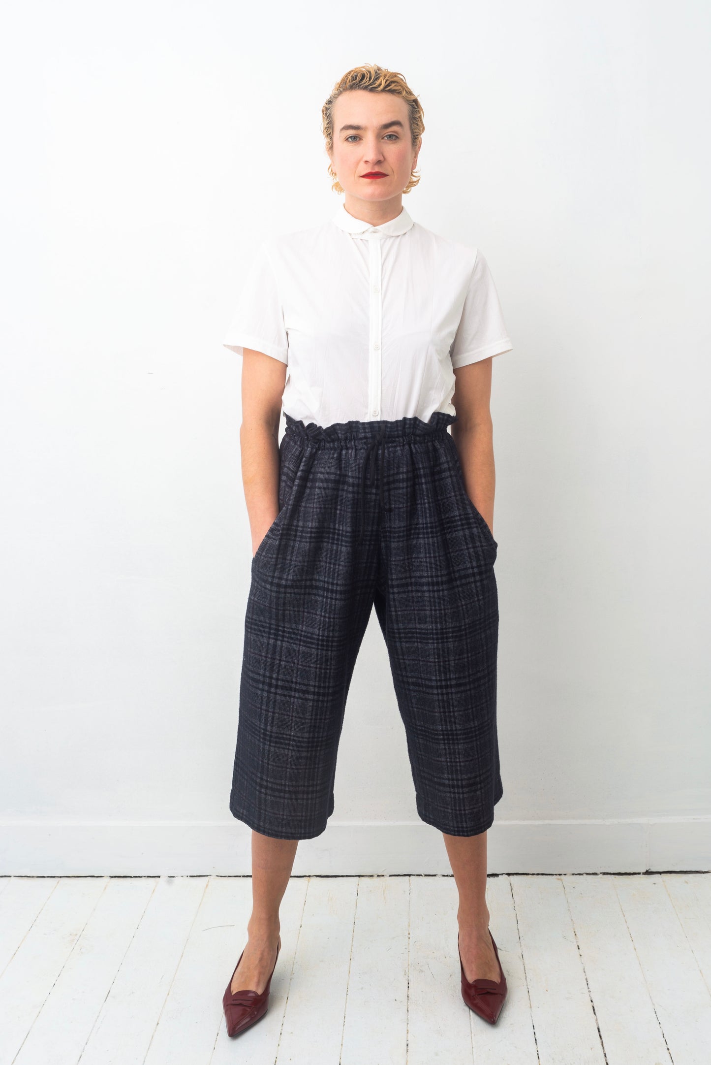 Y’s cotton checkered blue and grey tailored knee-length shorts