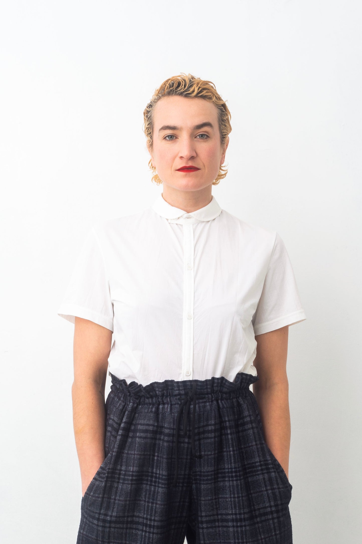 Y’s white stretchy shirt with round collar