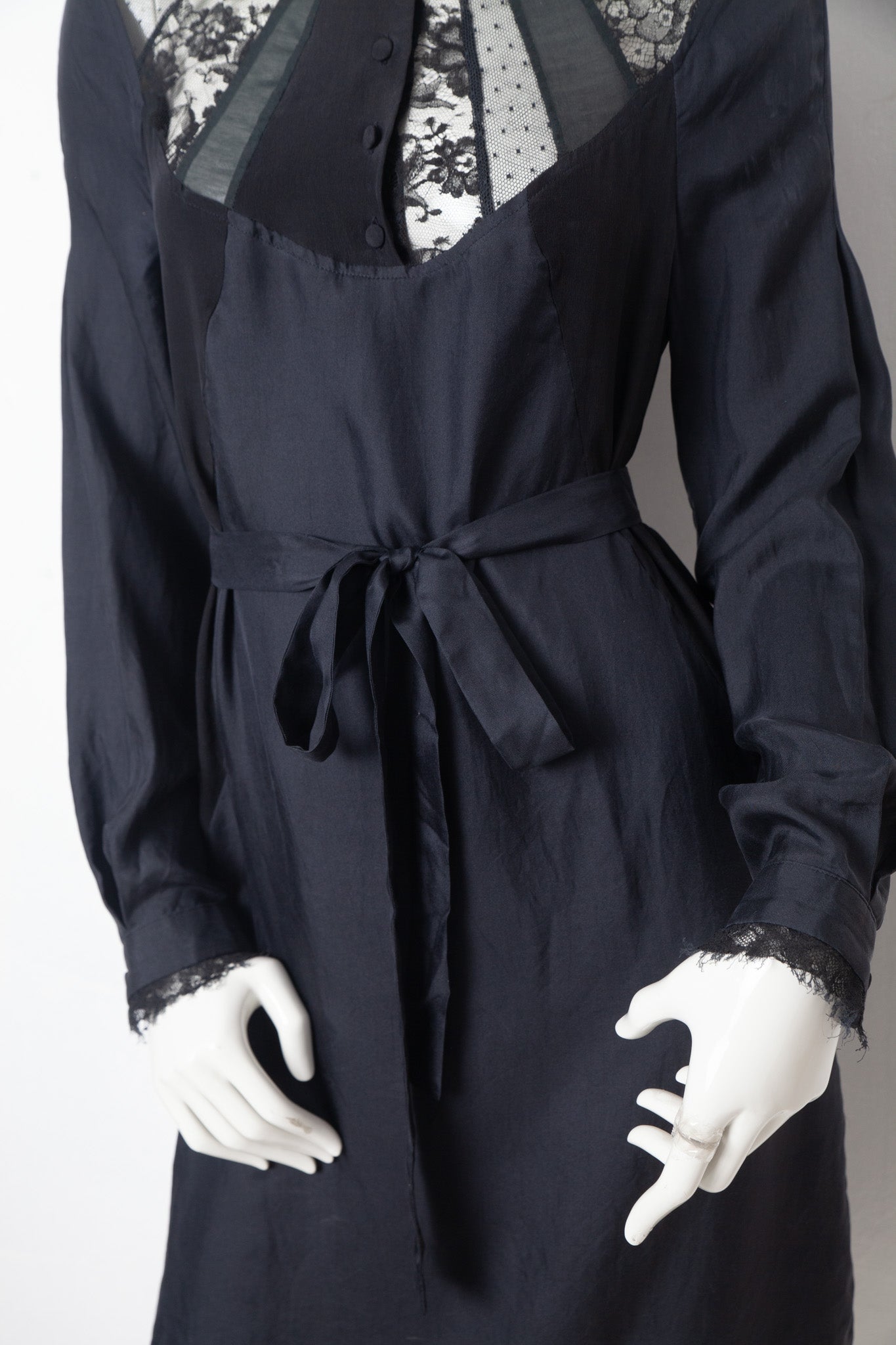 Veronique Branquinho FW 2006/2007 black silk and lace dress